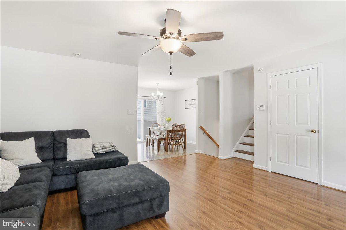 STERLING OAKS - Residential