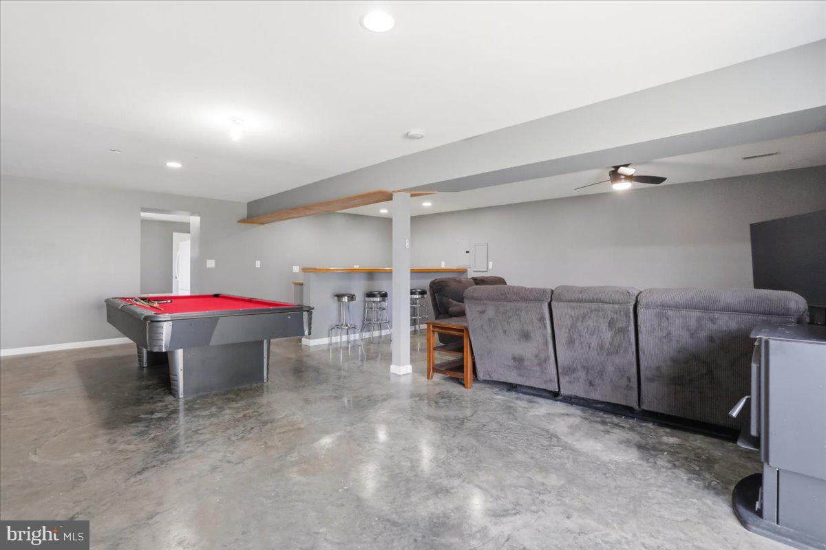 STERLING OAKS - Residential