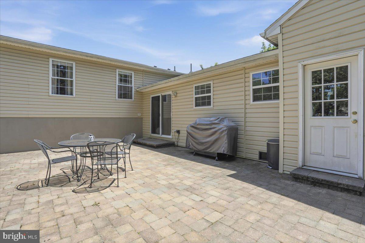 STERLING OAKS - Residential