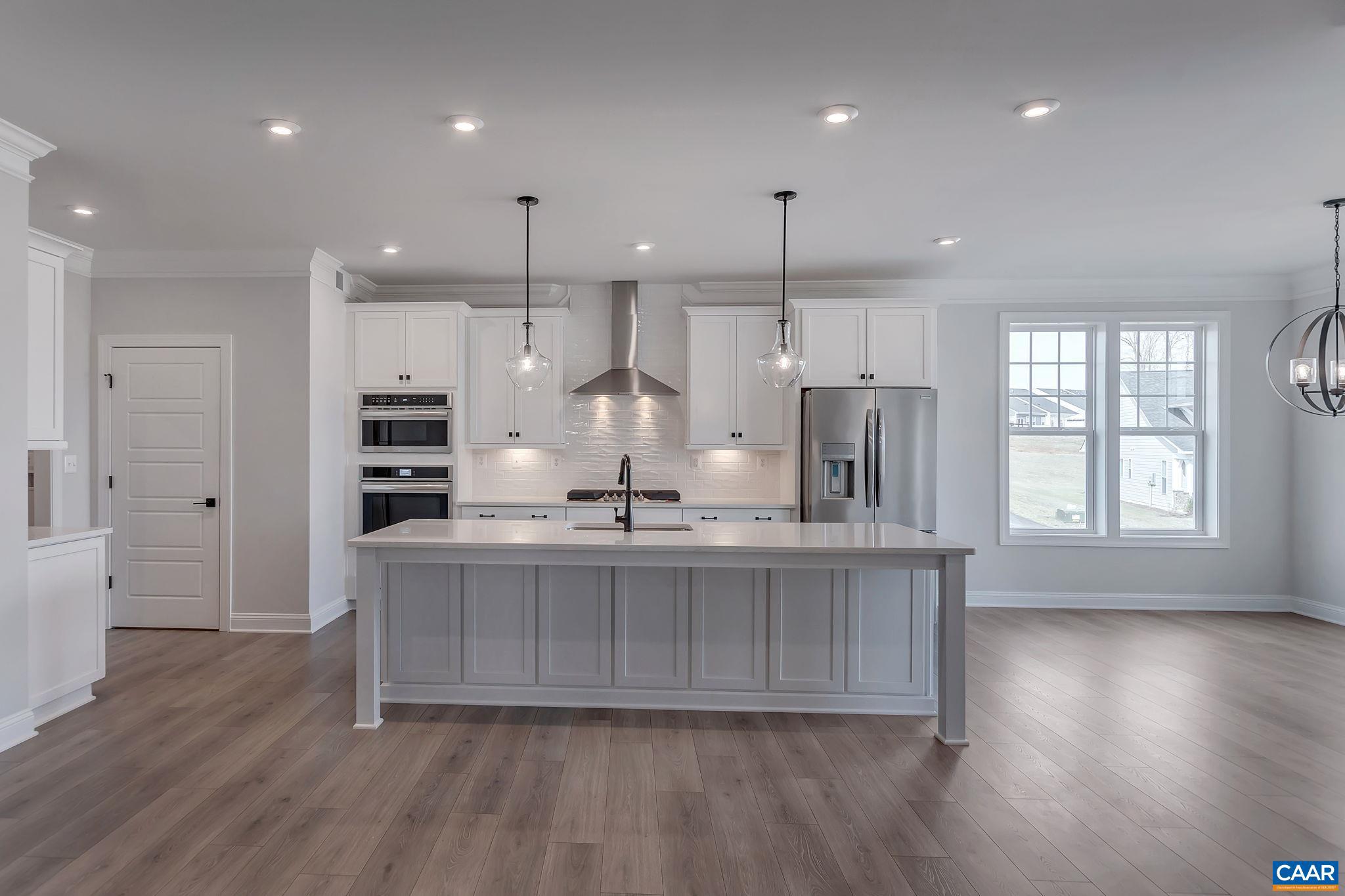 SPRING CREEK - Residential