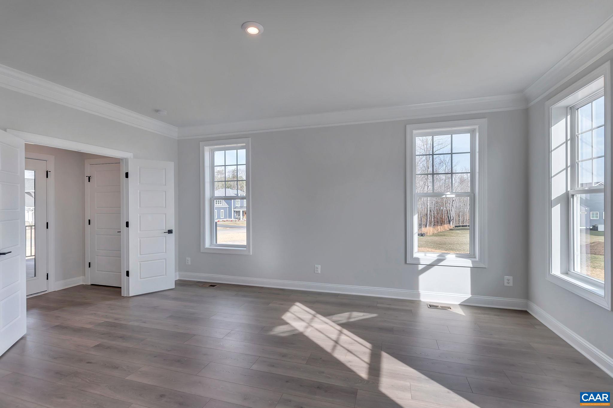 SPRING CREEK - Residential