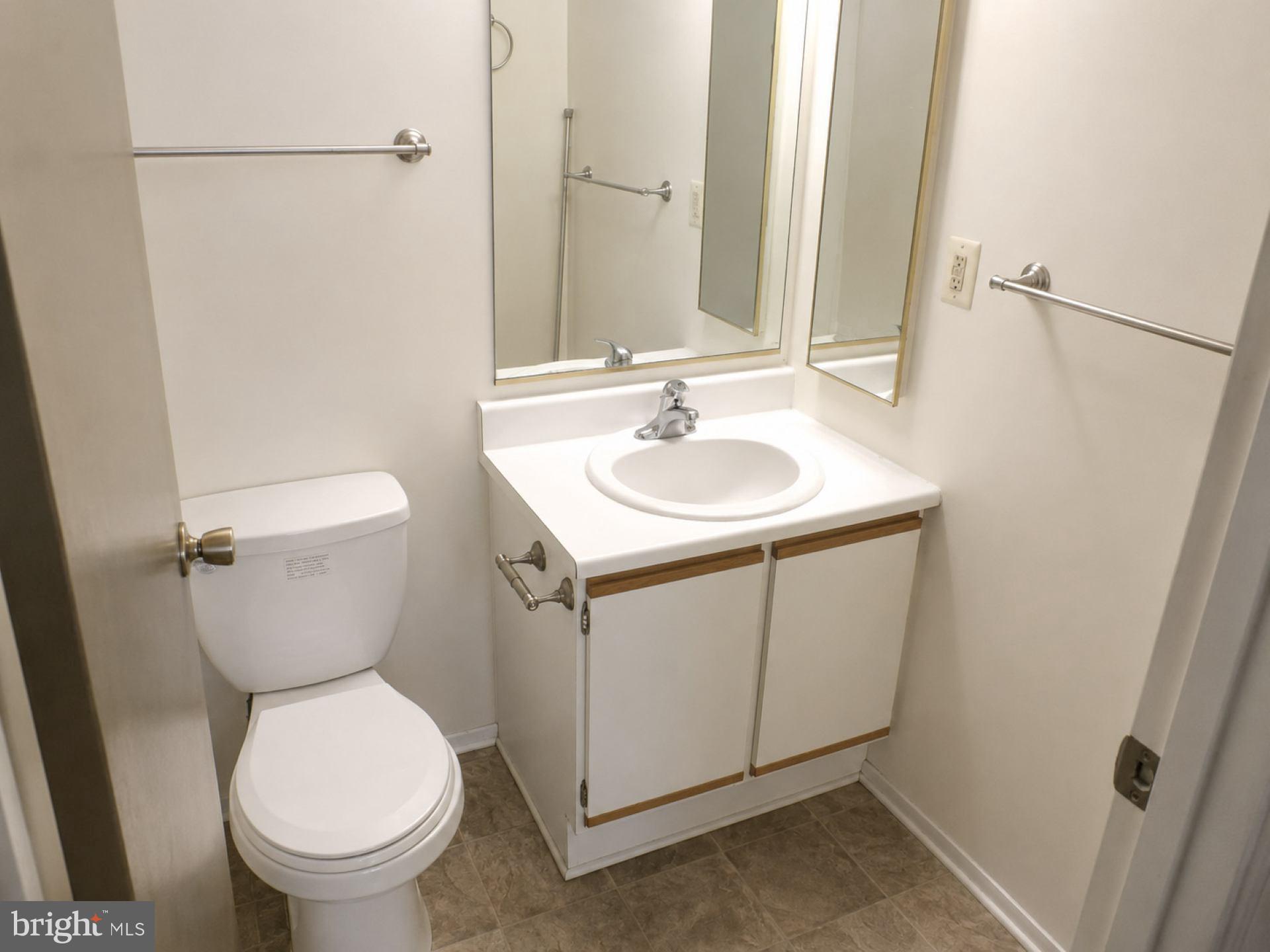 MOUNT VERNON LAKES CONDO - Residential