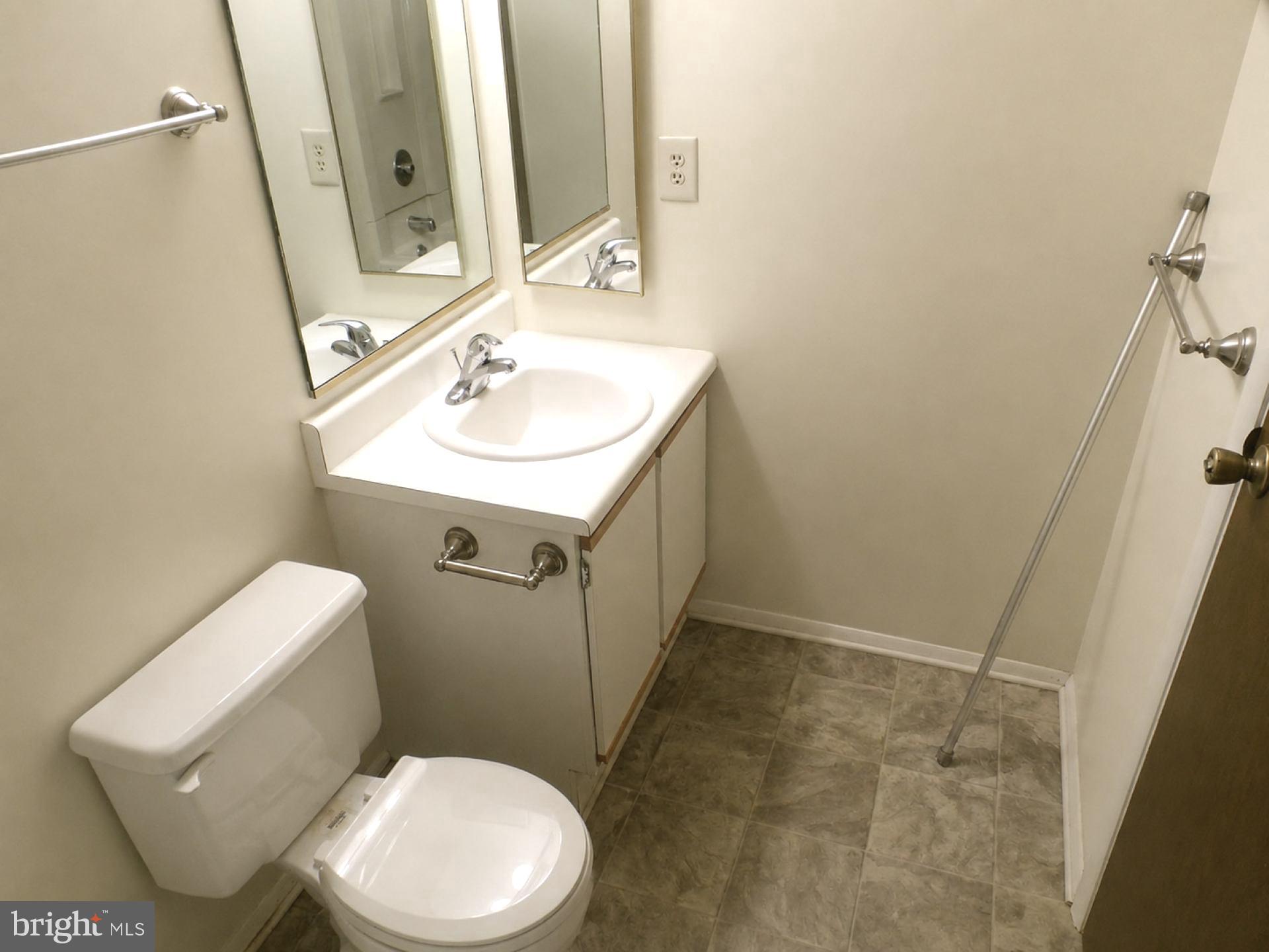 MOUNT VERNON LAKES CONDO - Residential