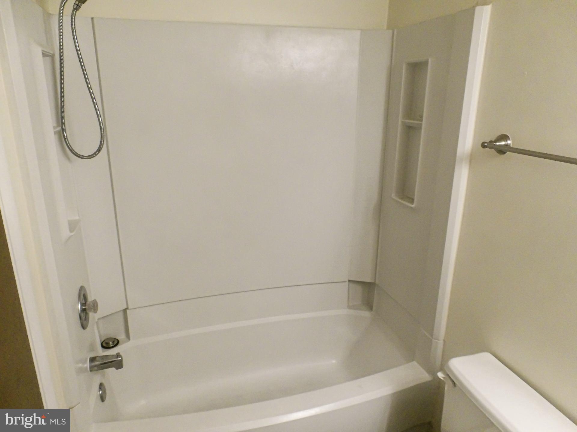 MOUNT VERNON LAKES CONDO - Residential