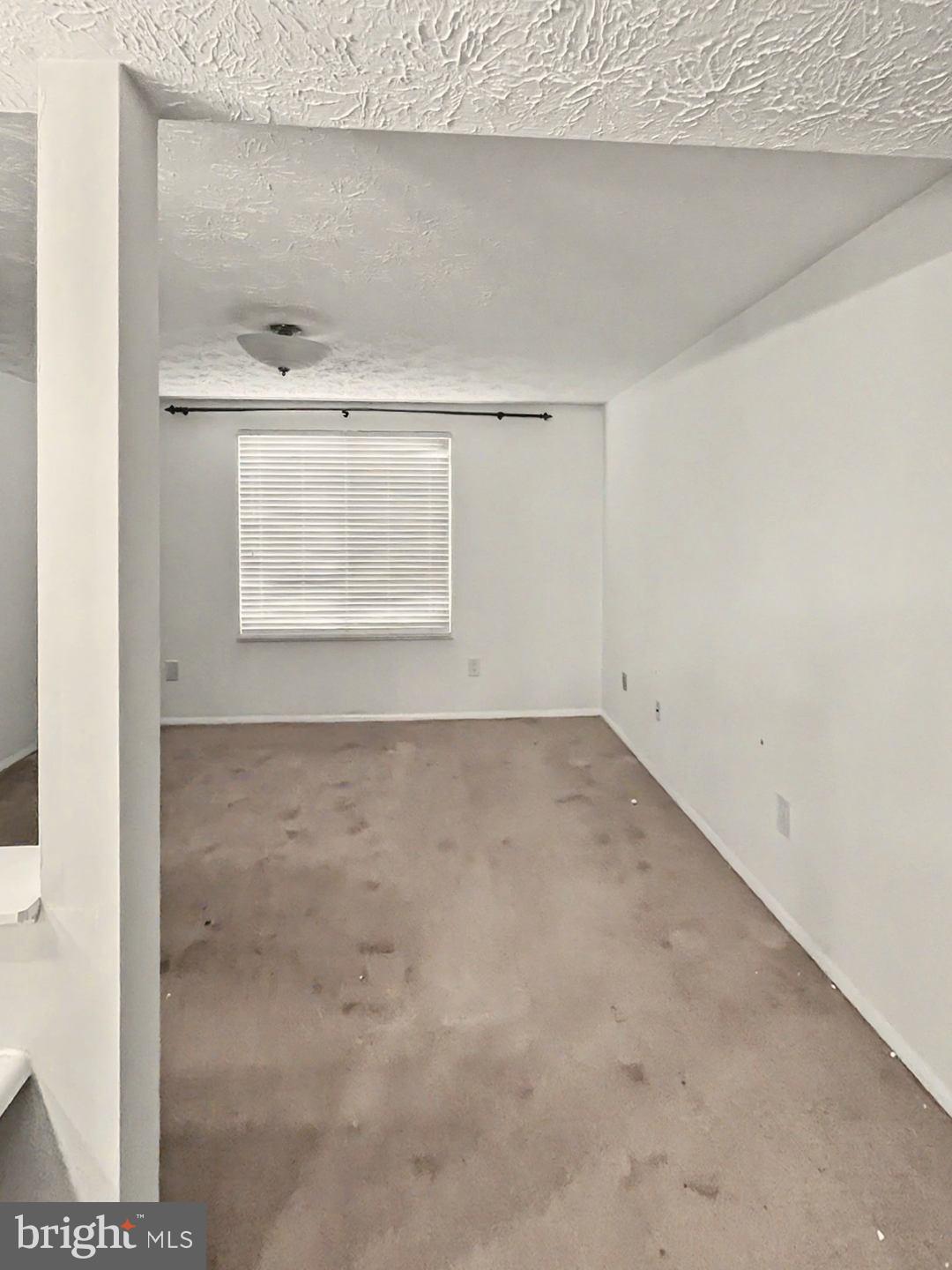 MOUNT VERNON LAKES CONDO - Residential