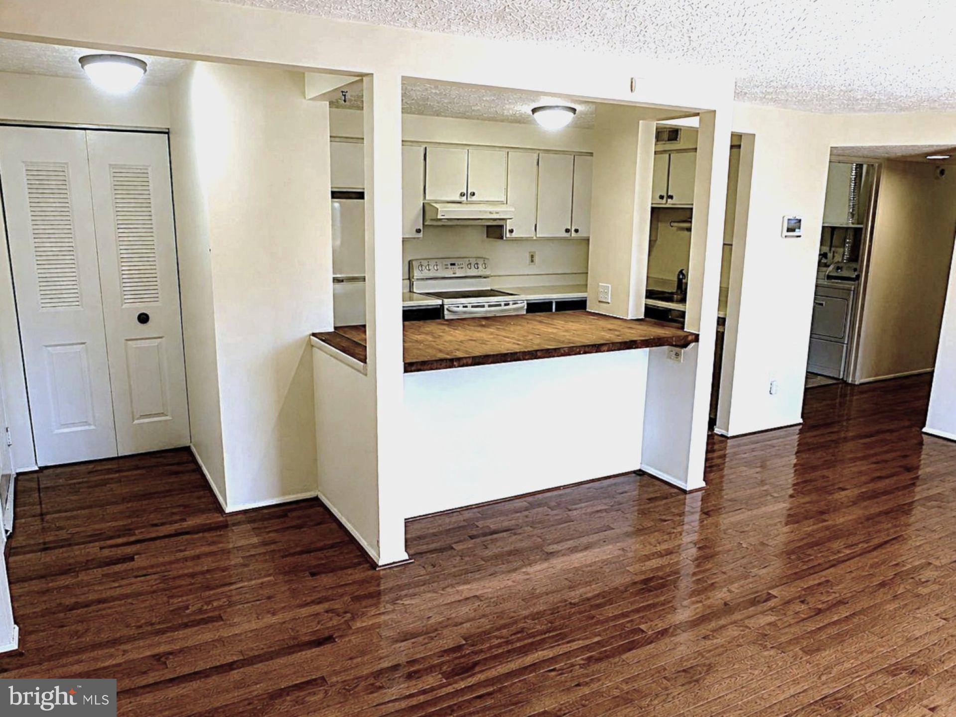 MOUNT VERNON LAKES CONDO - Residential