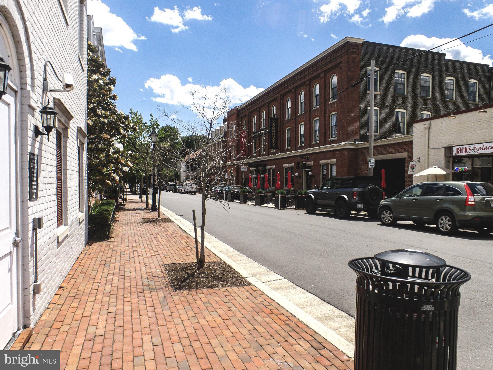 MOUNT VERNON LAKES CONDO - Residential