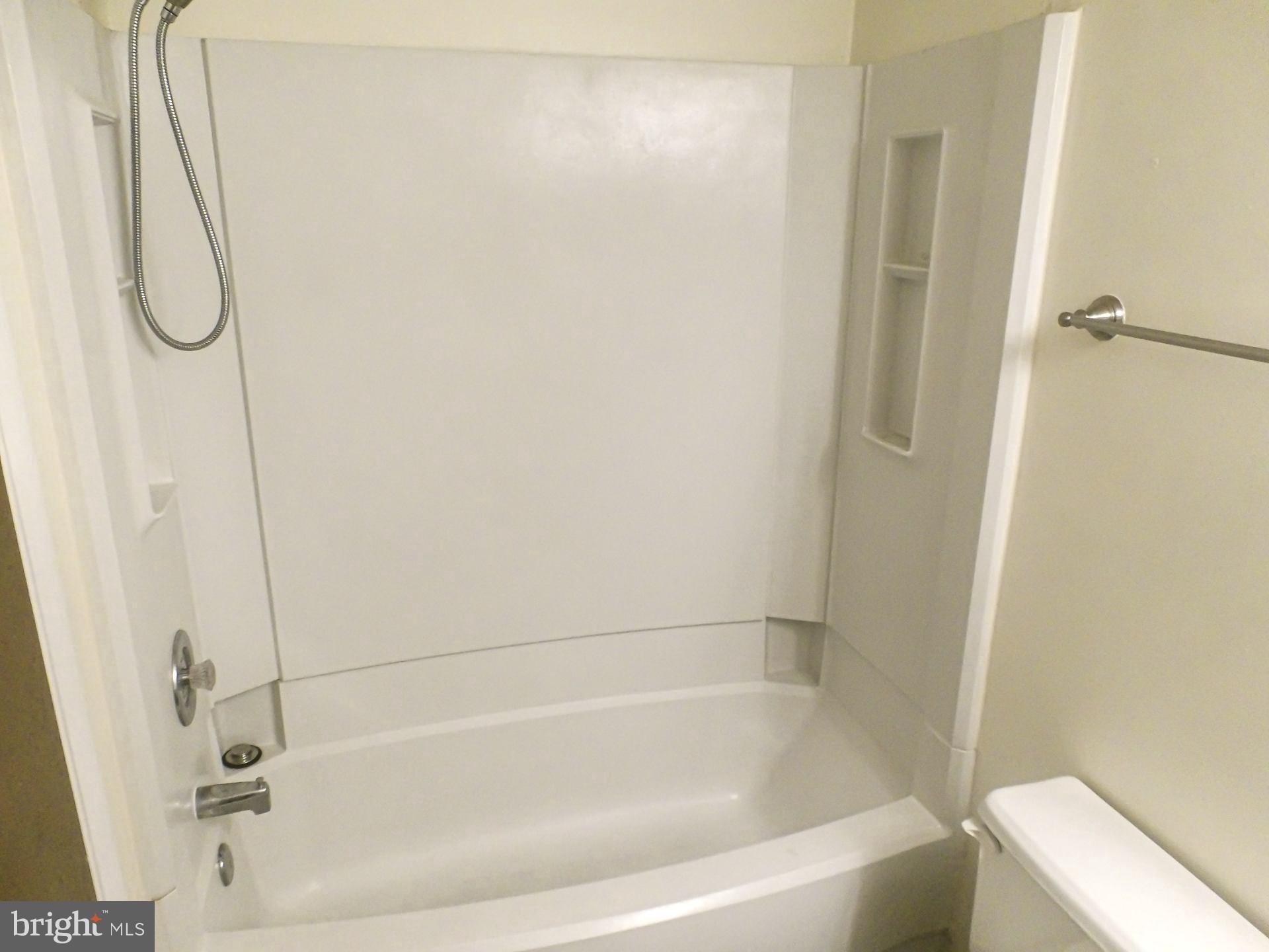 MOUNT VERNON LAKES CONDO - Residential