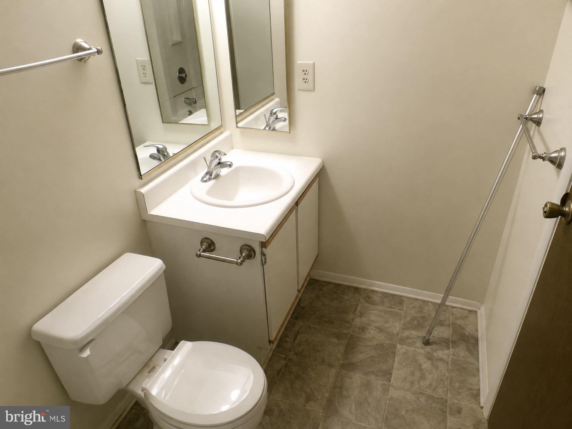 MOUNT VERNON LAKES CONDO - Residential
