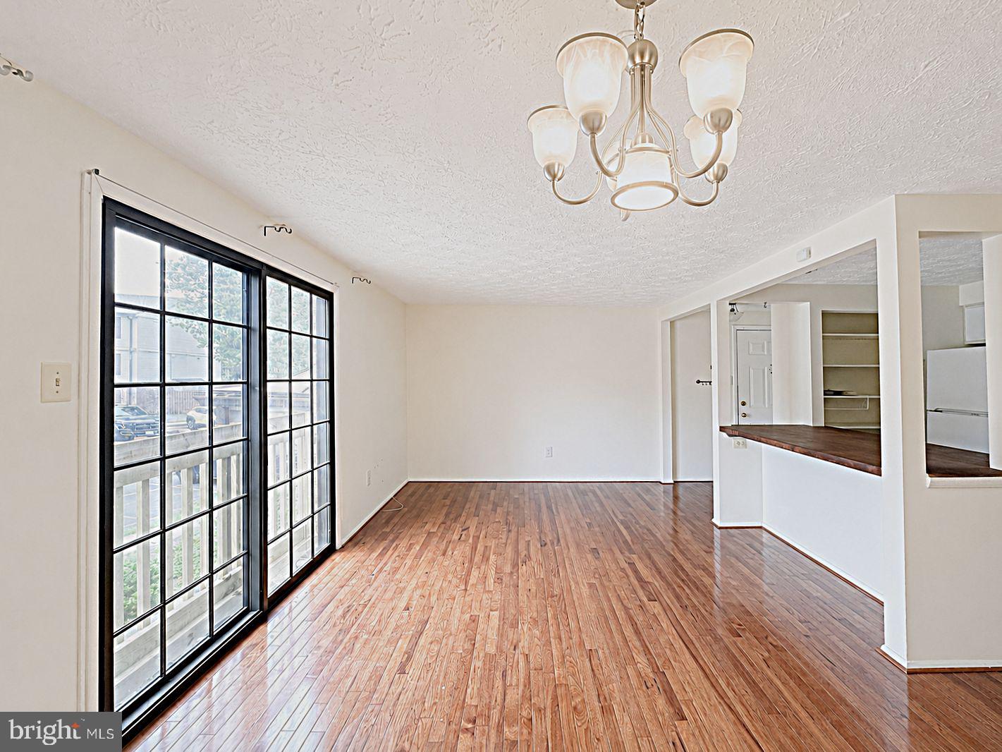 MOUNT VERNON LAKES CONDO - Residential