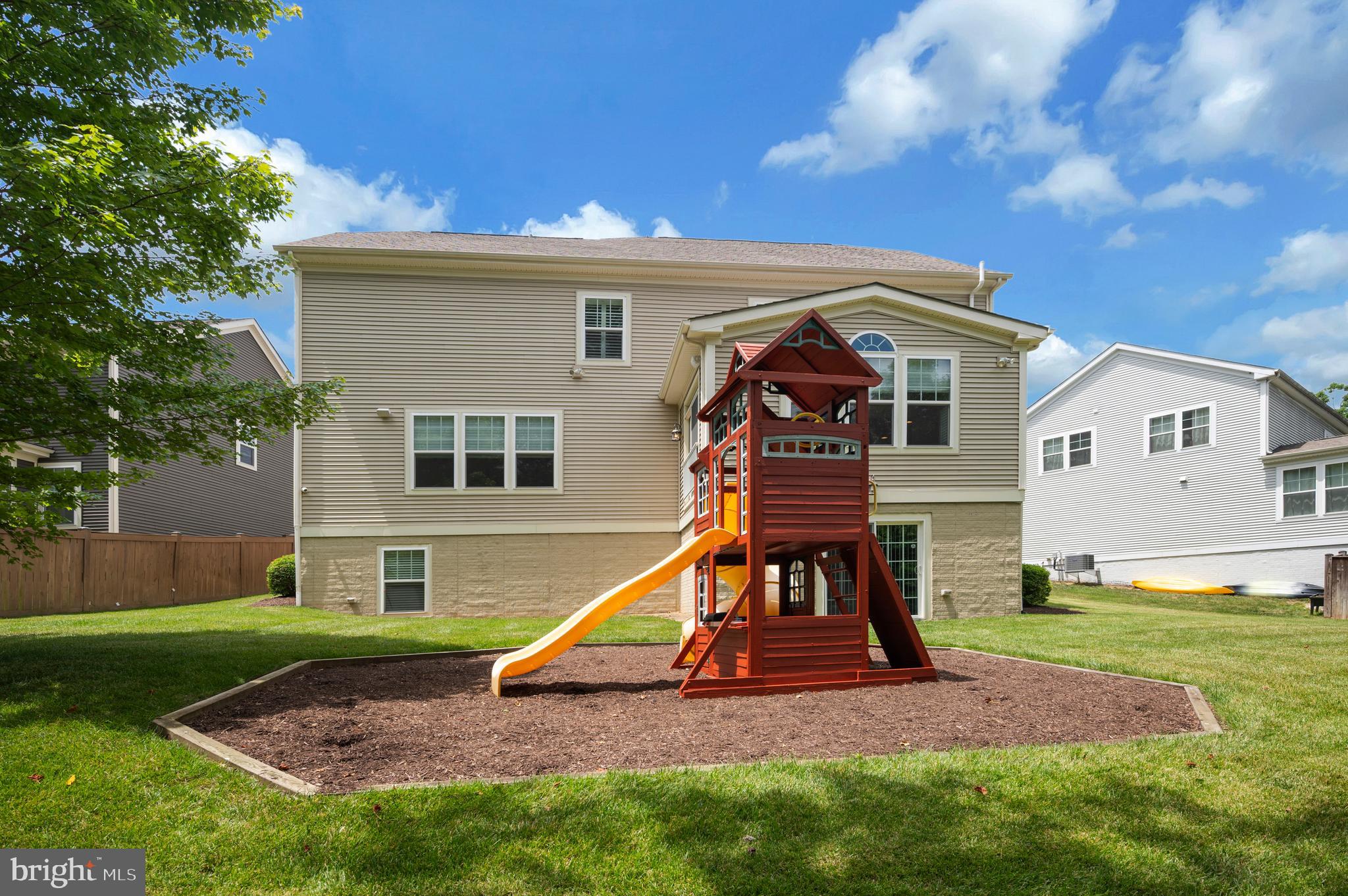 EMBREY MILL - Residential