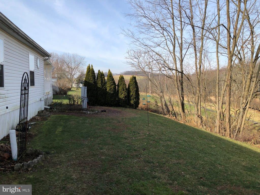 CRESTVIEW ACRES MHP - Residential