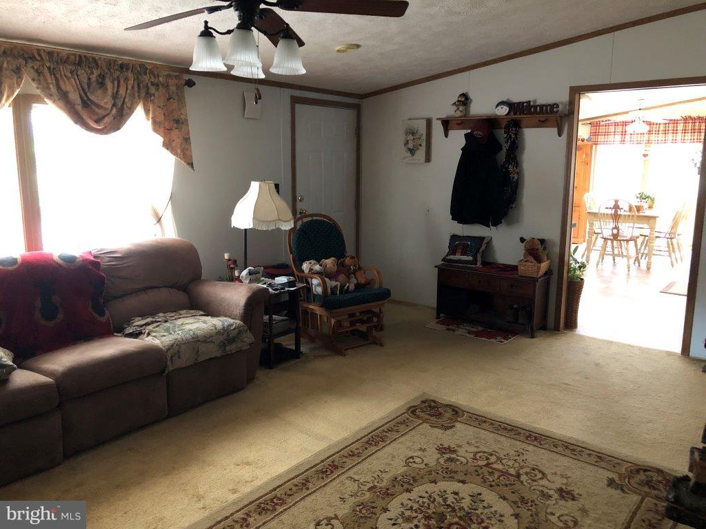 CRESTVIEW ACRES MHP - Residential