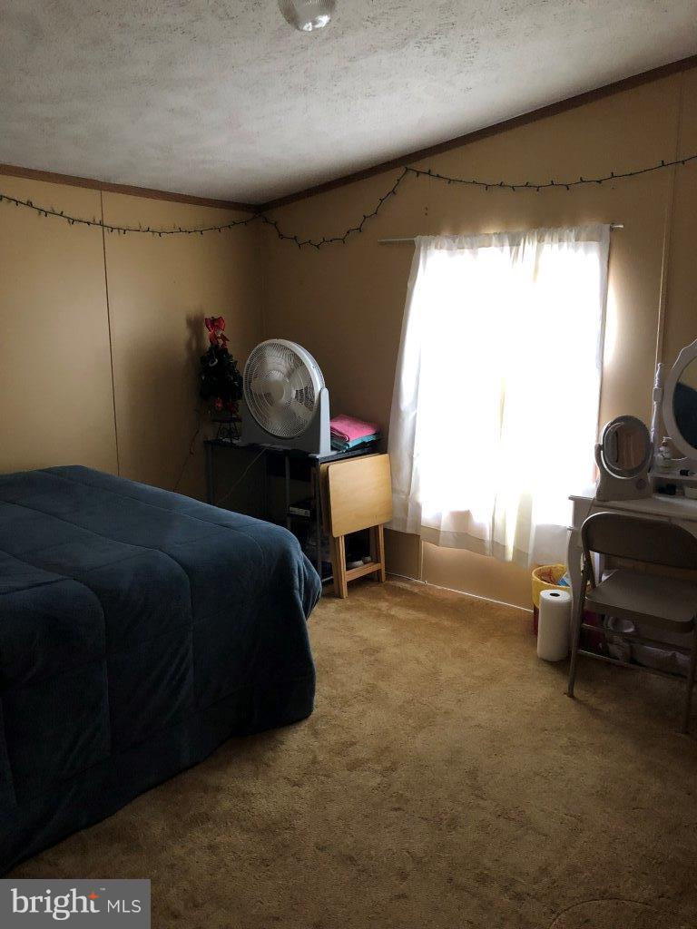 CRESTVIEW ACRES MHP - Residential