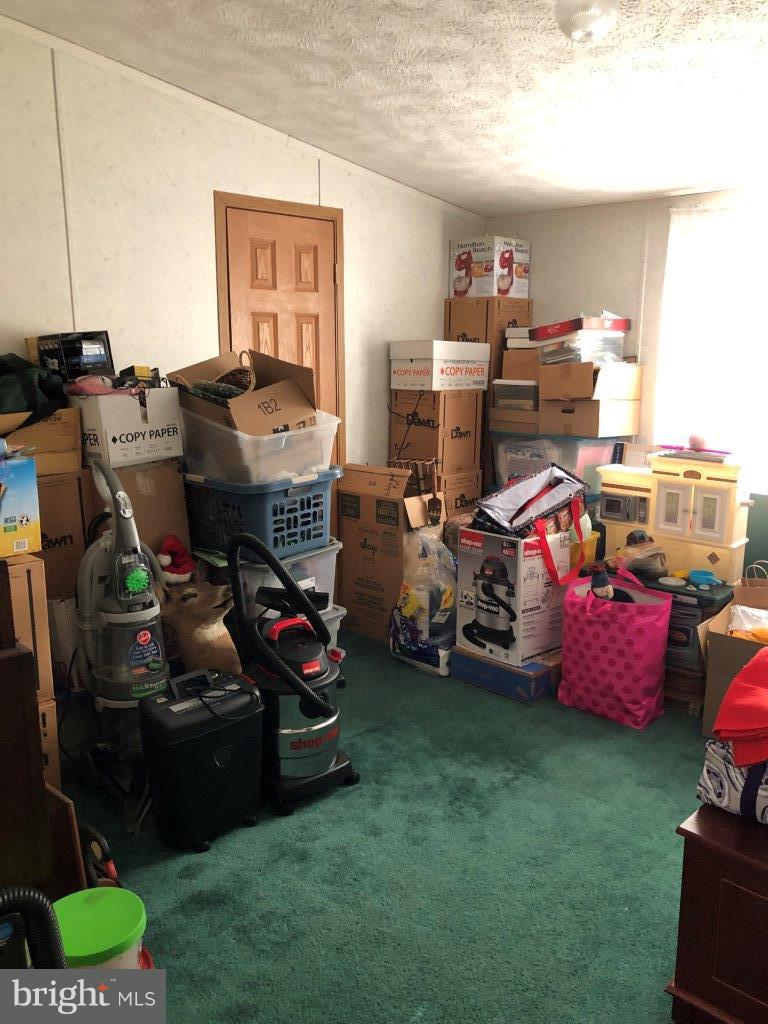 CRESTVIEW ACRES MHP - Residential
