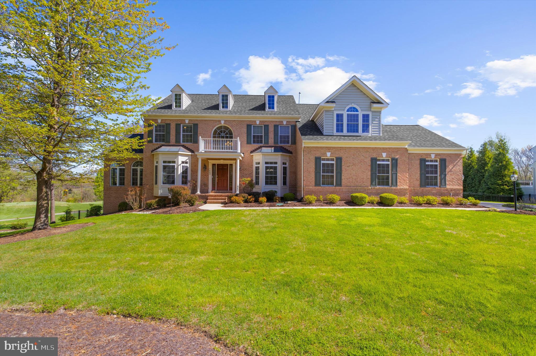 COMPASS POINTE - Residential