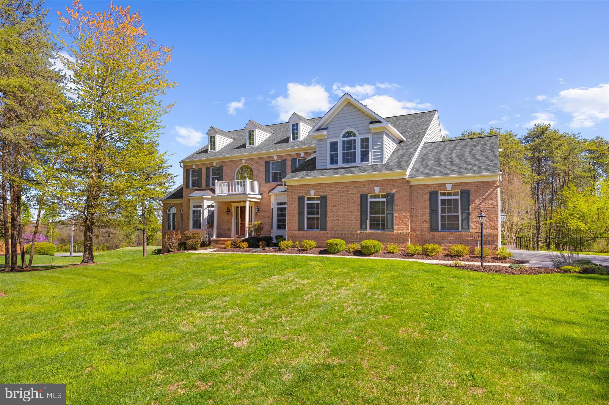 COMPASS POINTE - Residential