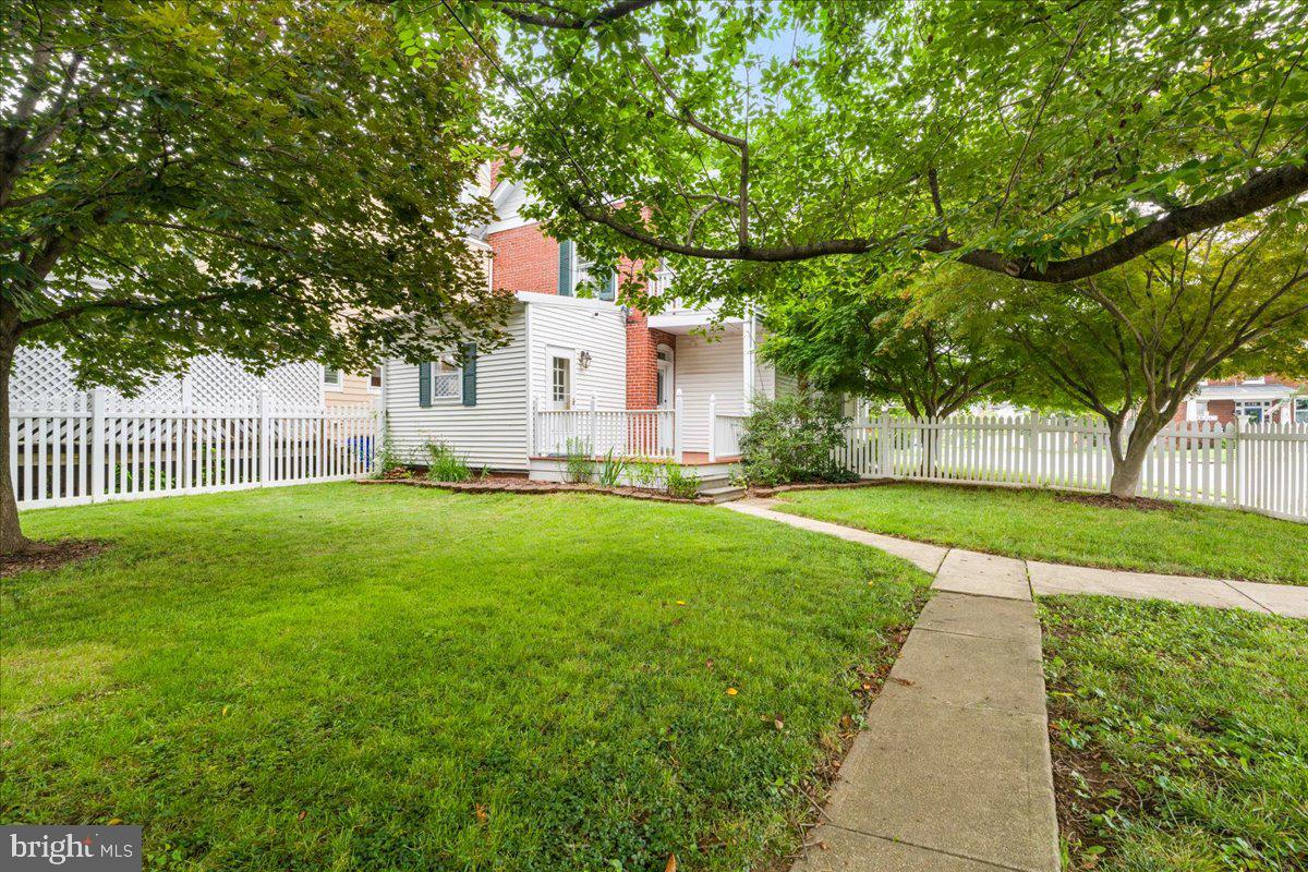 DOWNTOWN FREDERICK - Residential