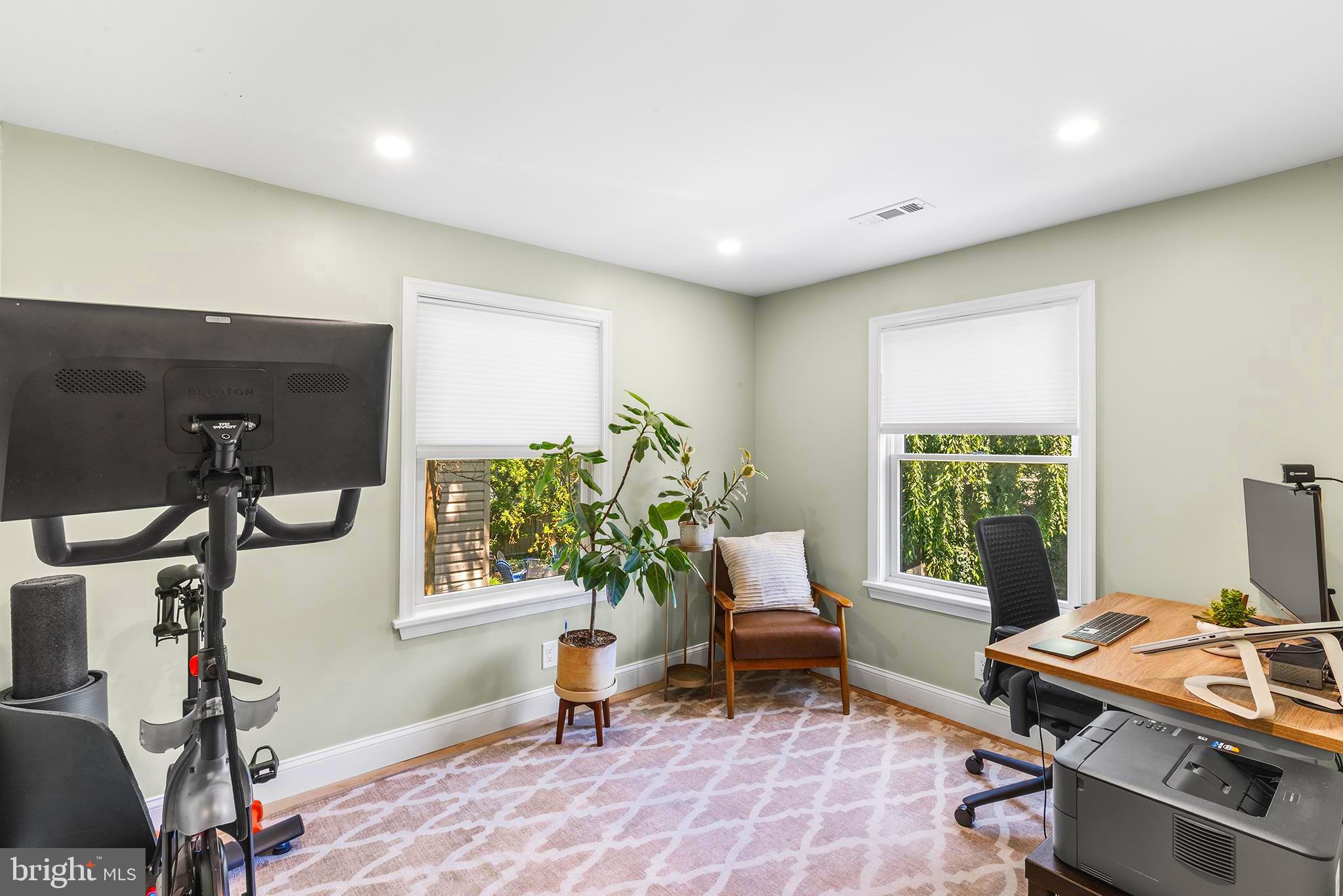 PENN WYNNE - Residential
