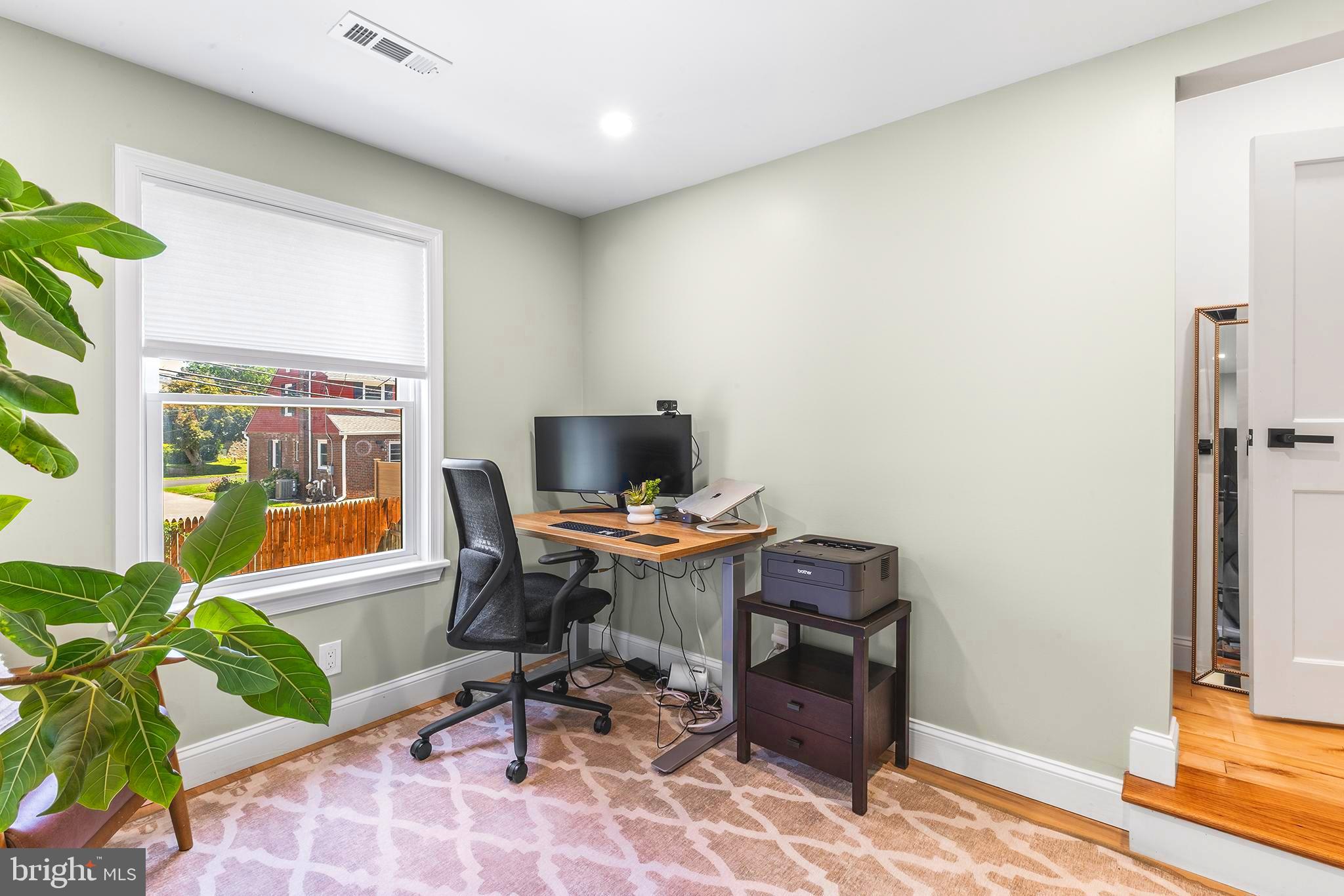 PENN WYNNE - Residential
