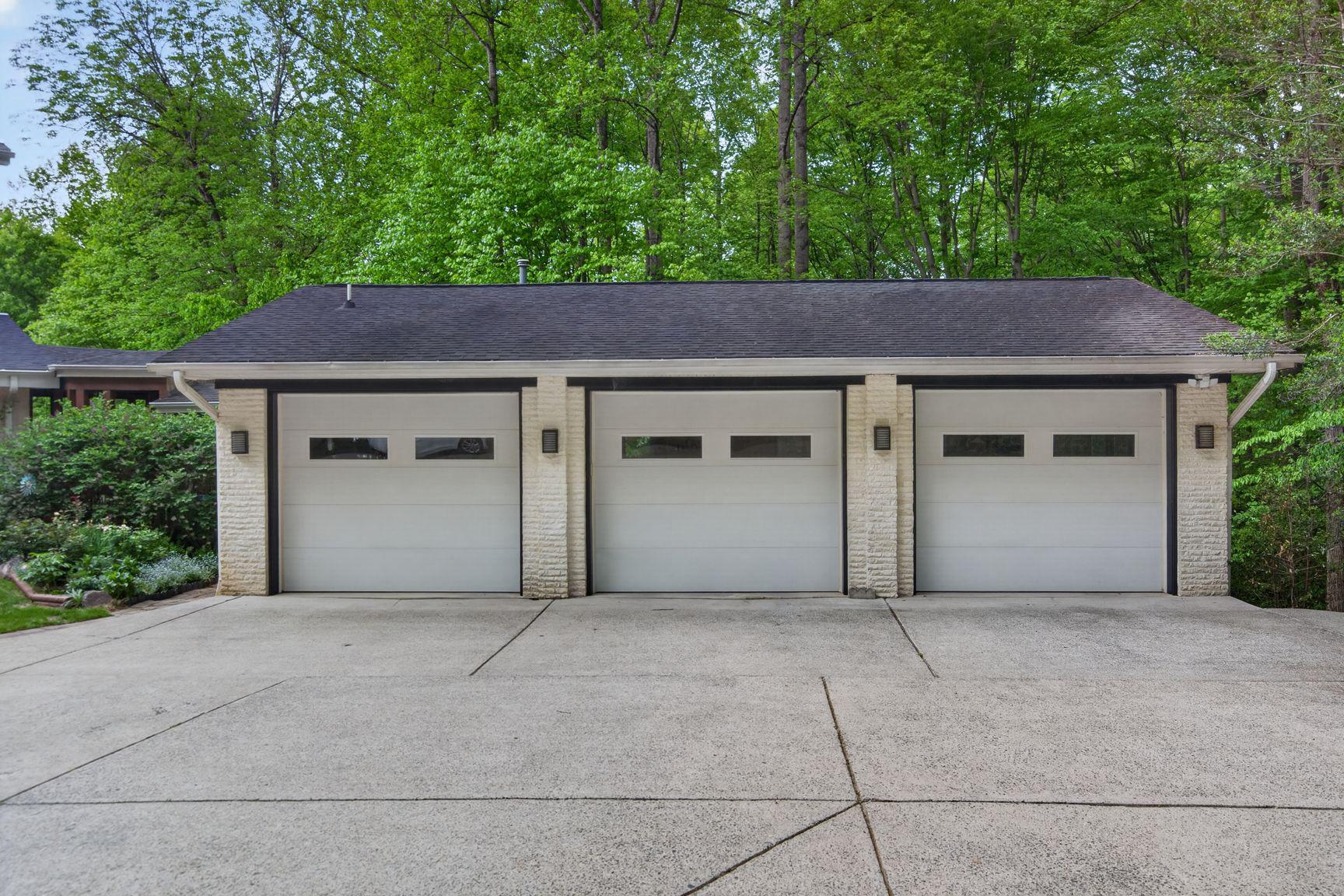 LAKE OCCOQUAN - Residential