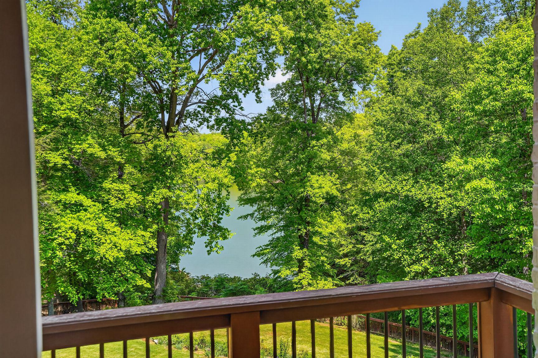 LAKE OCCOQUAN - Residential