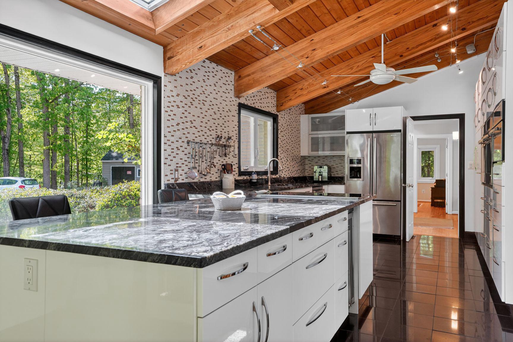 LAKE OCCOQUAN - Residential