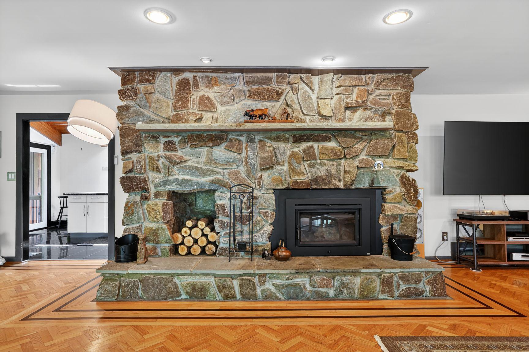 LAKE OCCOQUAN - Residential