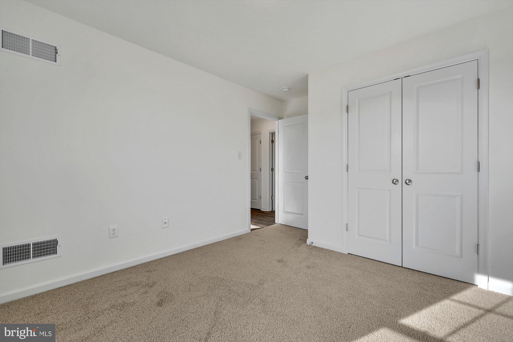 CAMBRIAN HILLS - Residential