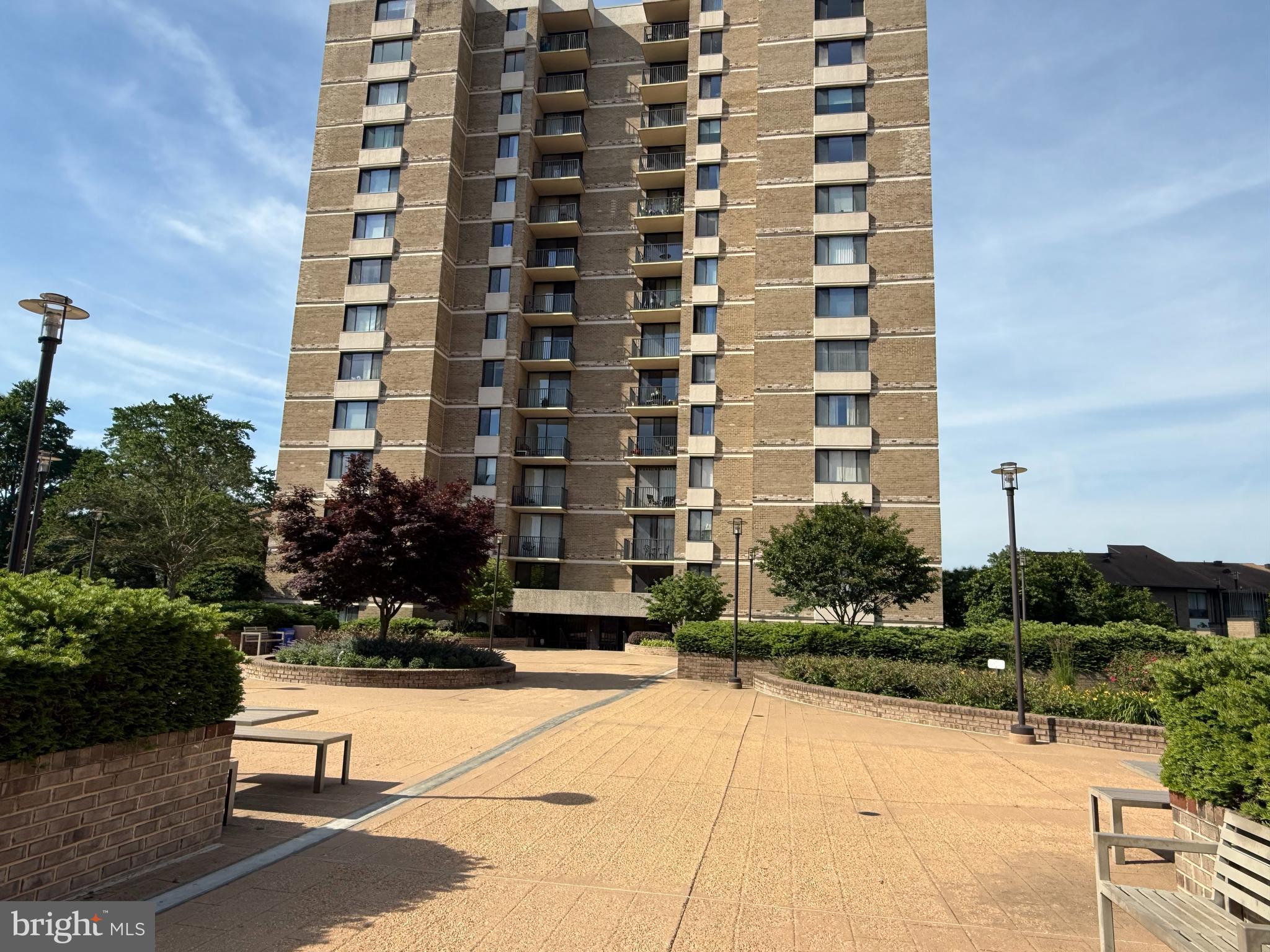 AMERICANA CENTRE - Residential