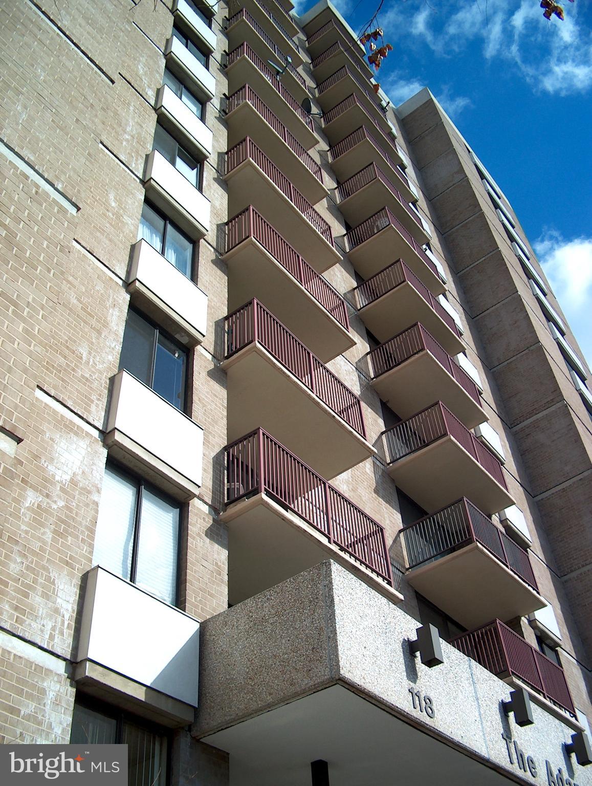 AMERICANA CENTRE - Residential
