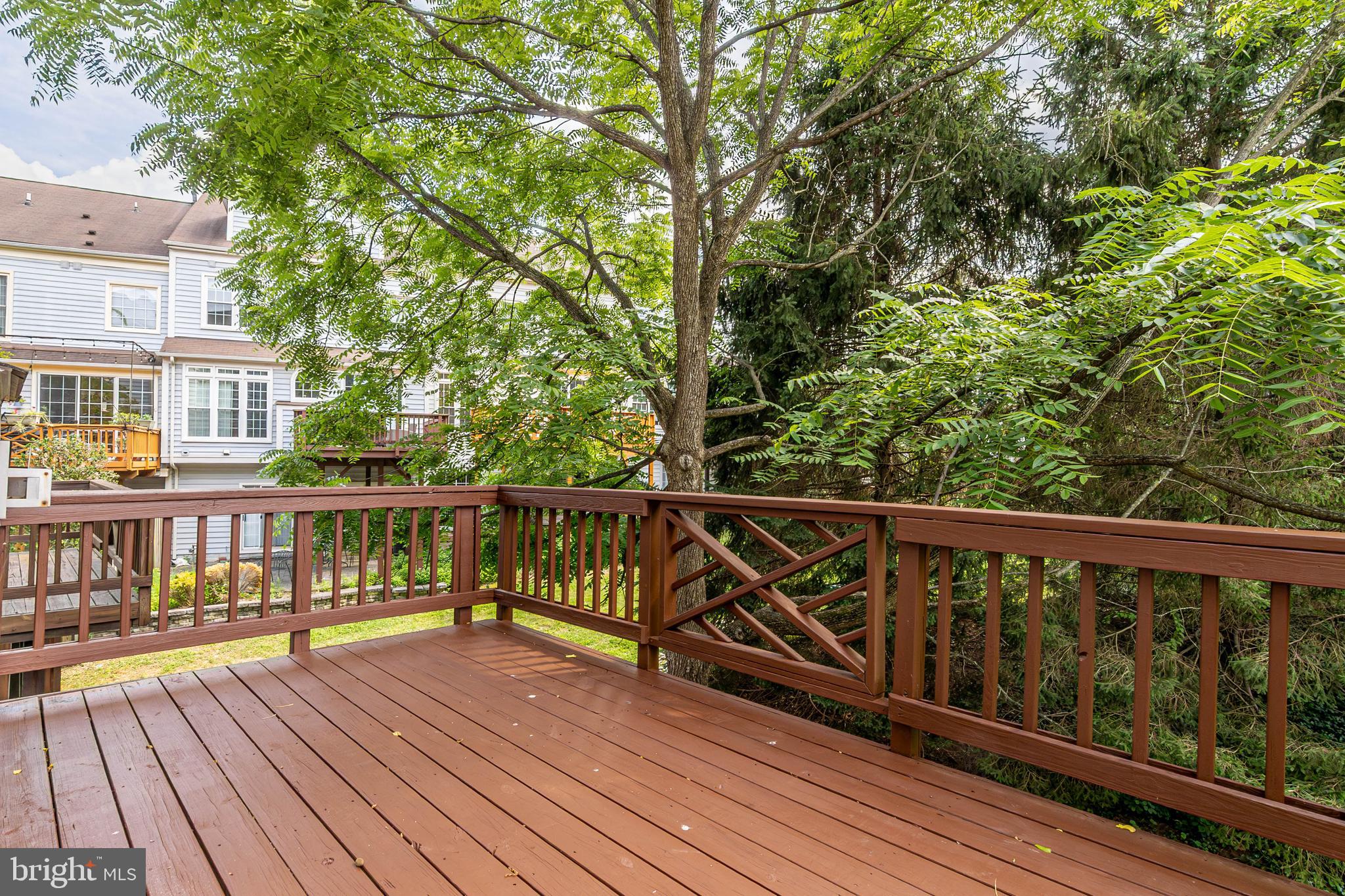 COUNTRY CREEK - Residential