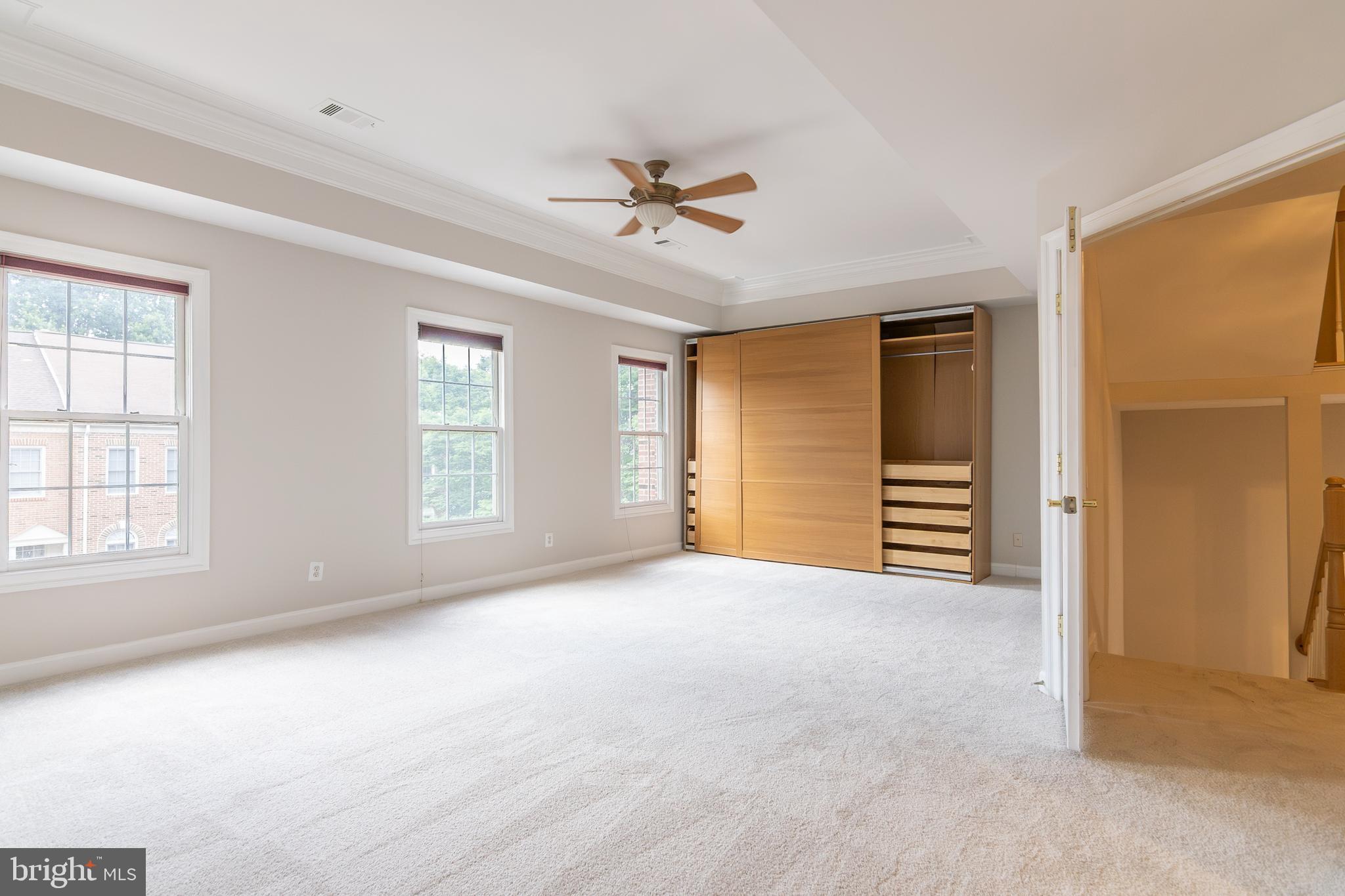 COUNTRY CREEK - Residential