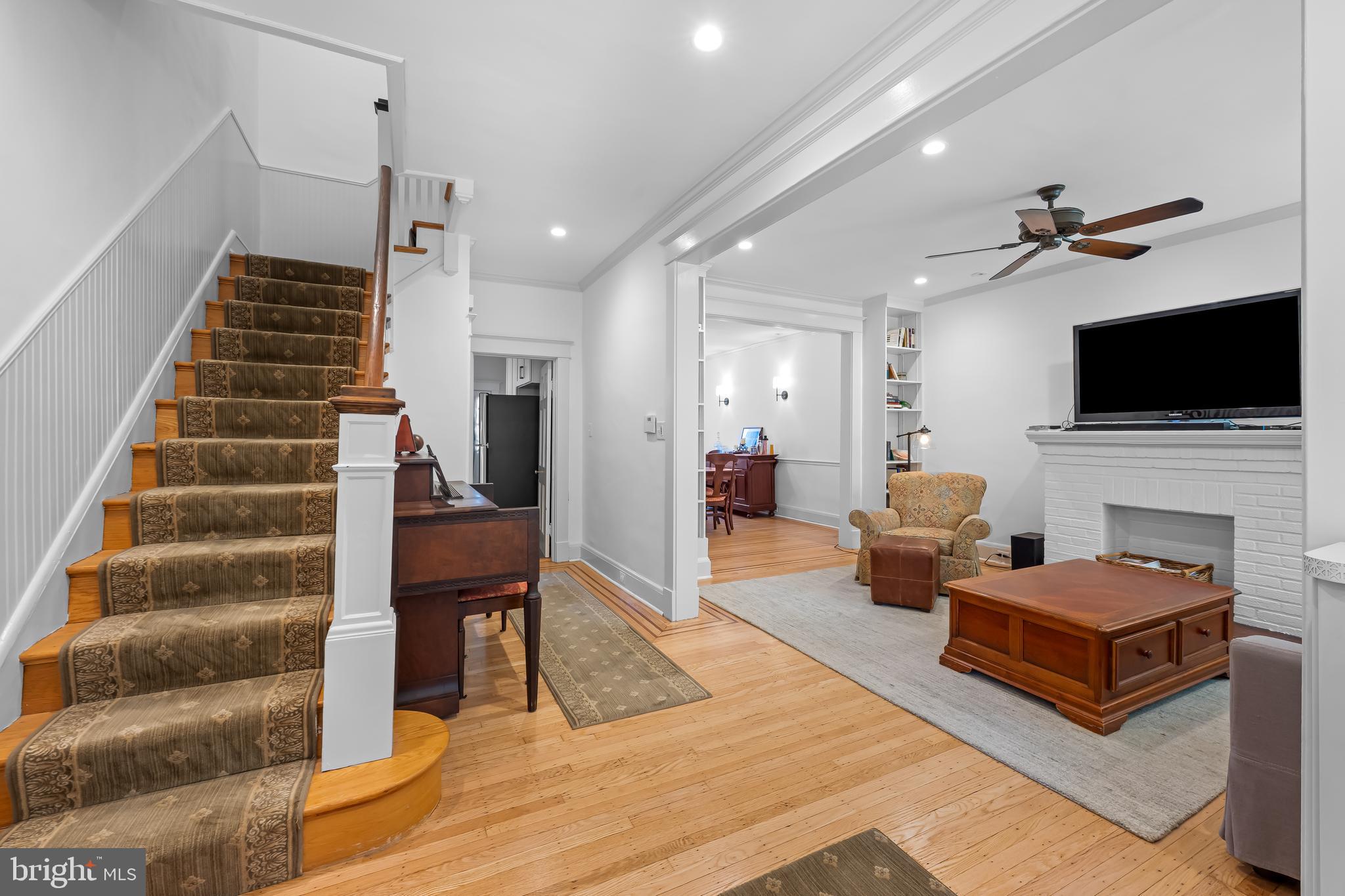 WYMAN PARK HAMPDEN - Residential