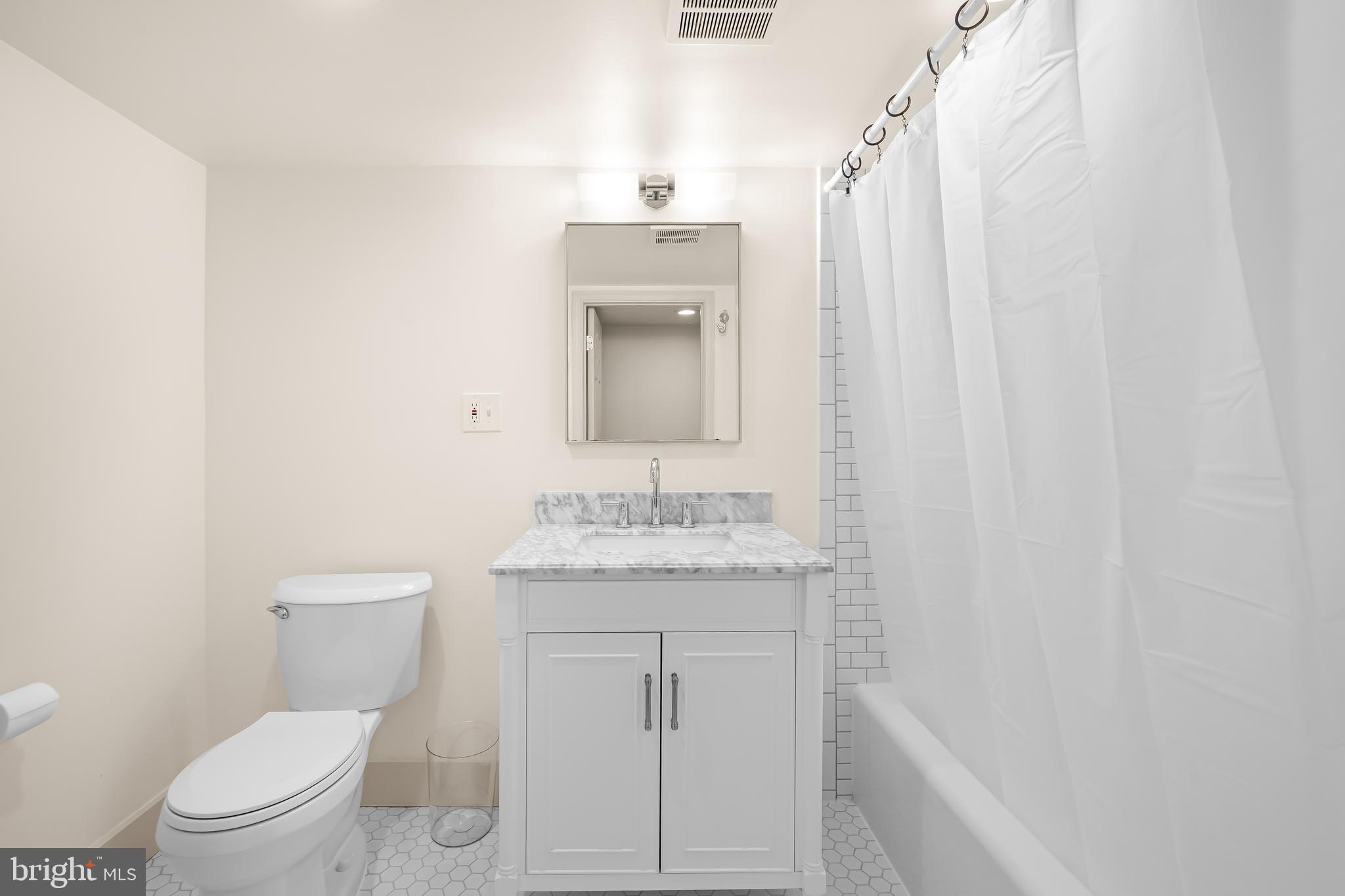 WYMAN PARK HAMPDEN - Residential