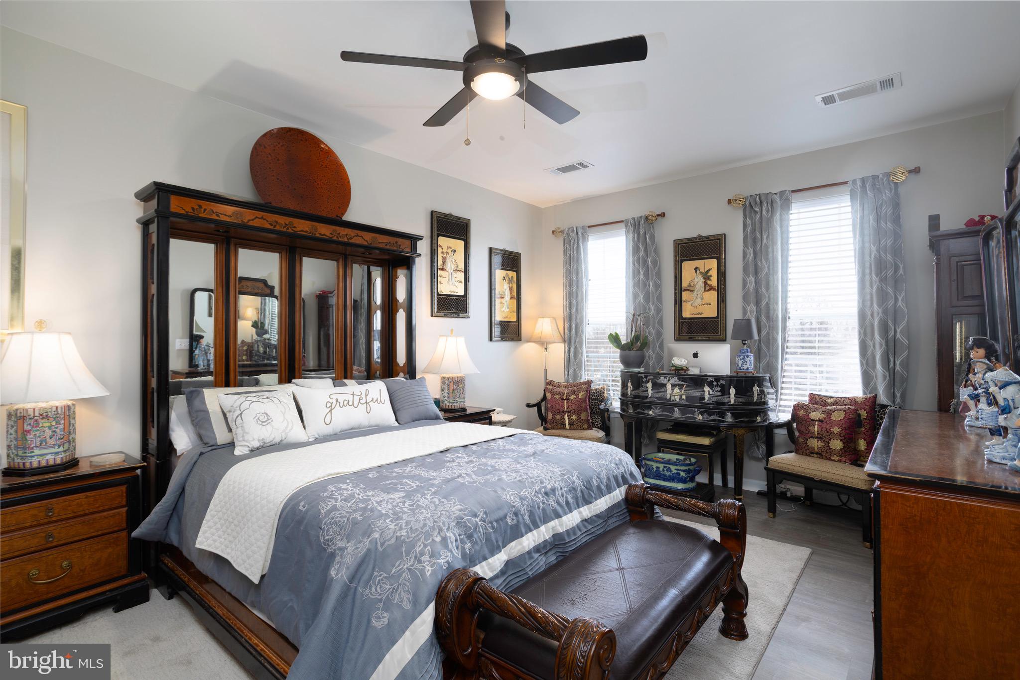 DEEP HARBOUR - Residential