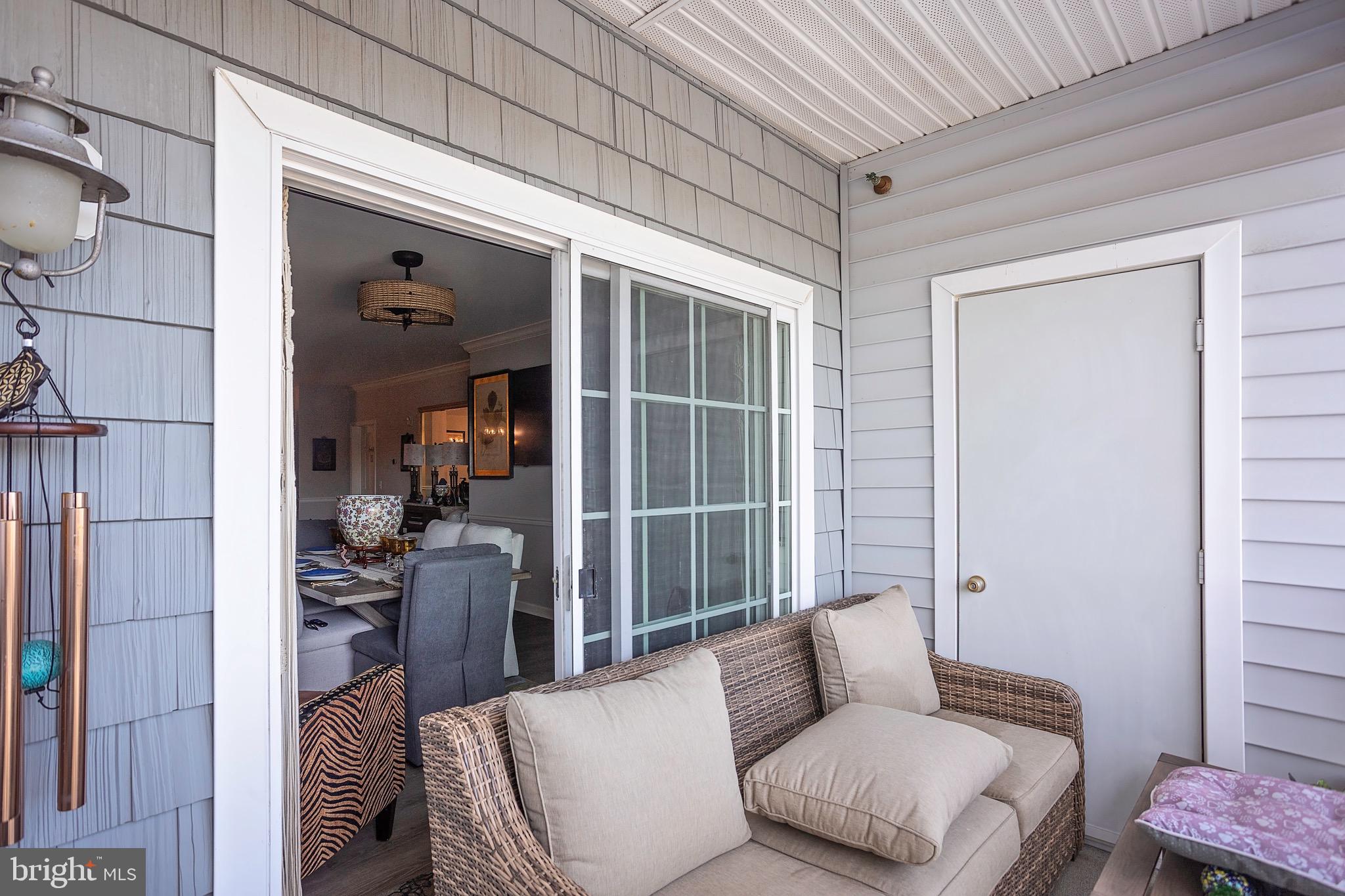 DEEP HARBOUR - Residential