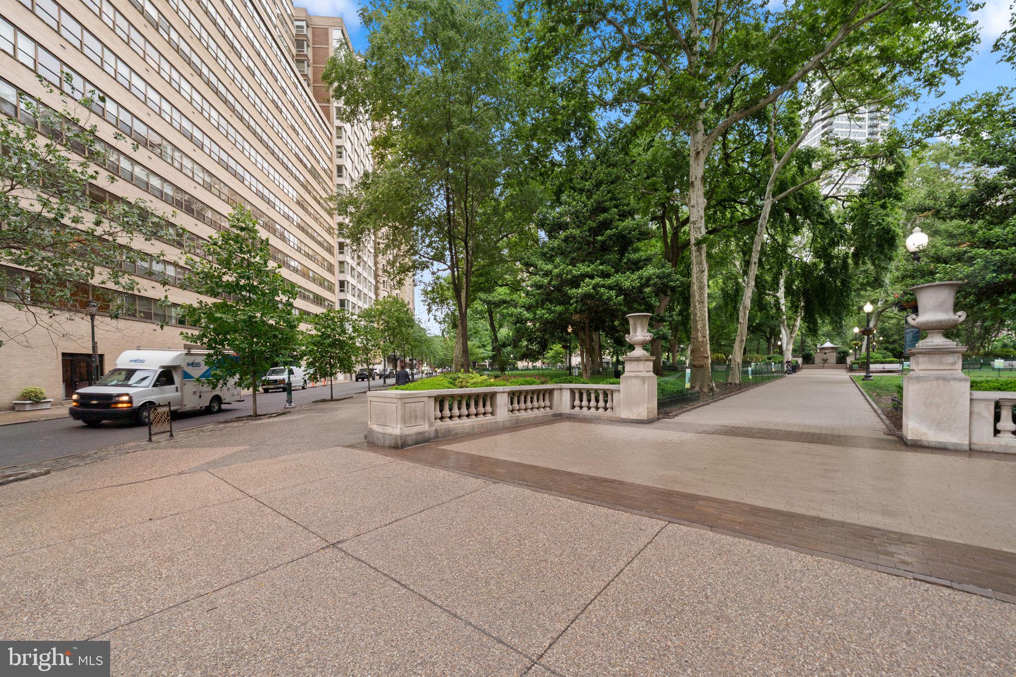 RITTENHOUSE SQUARE - Residential