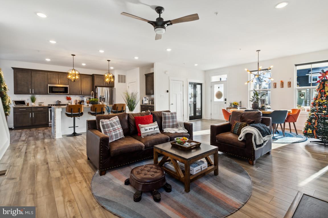 GAMBRILL VIEW - Residential