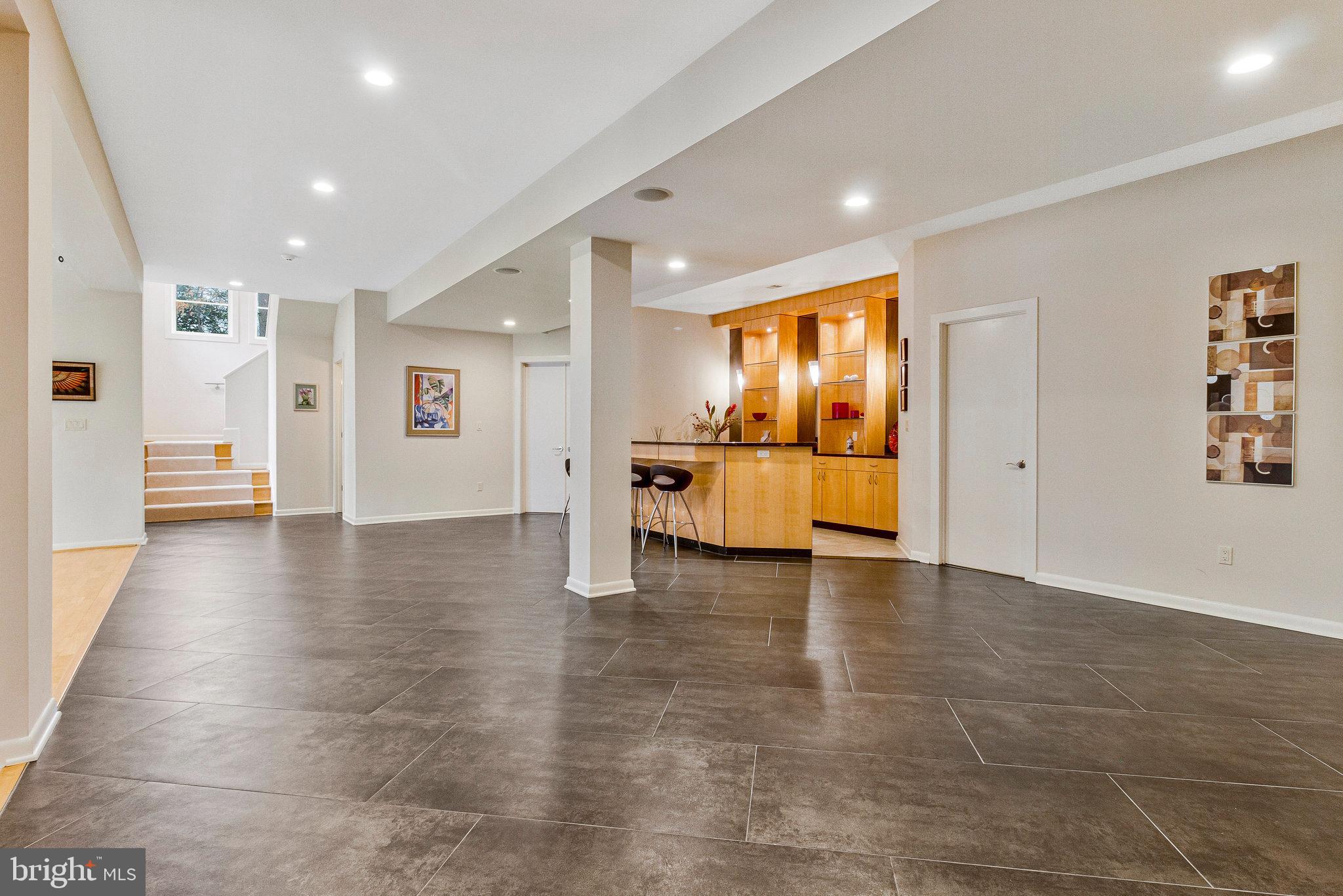 THE RESERVE - Residential