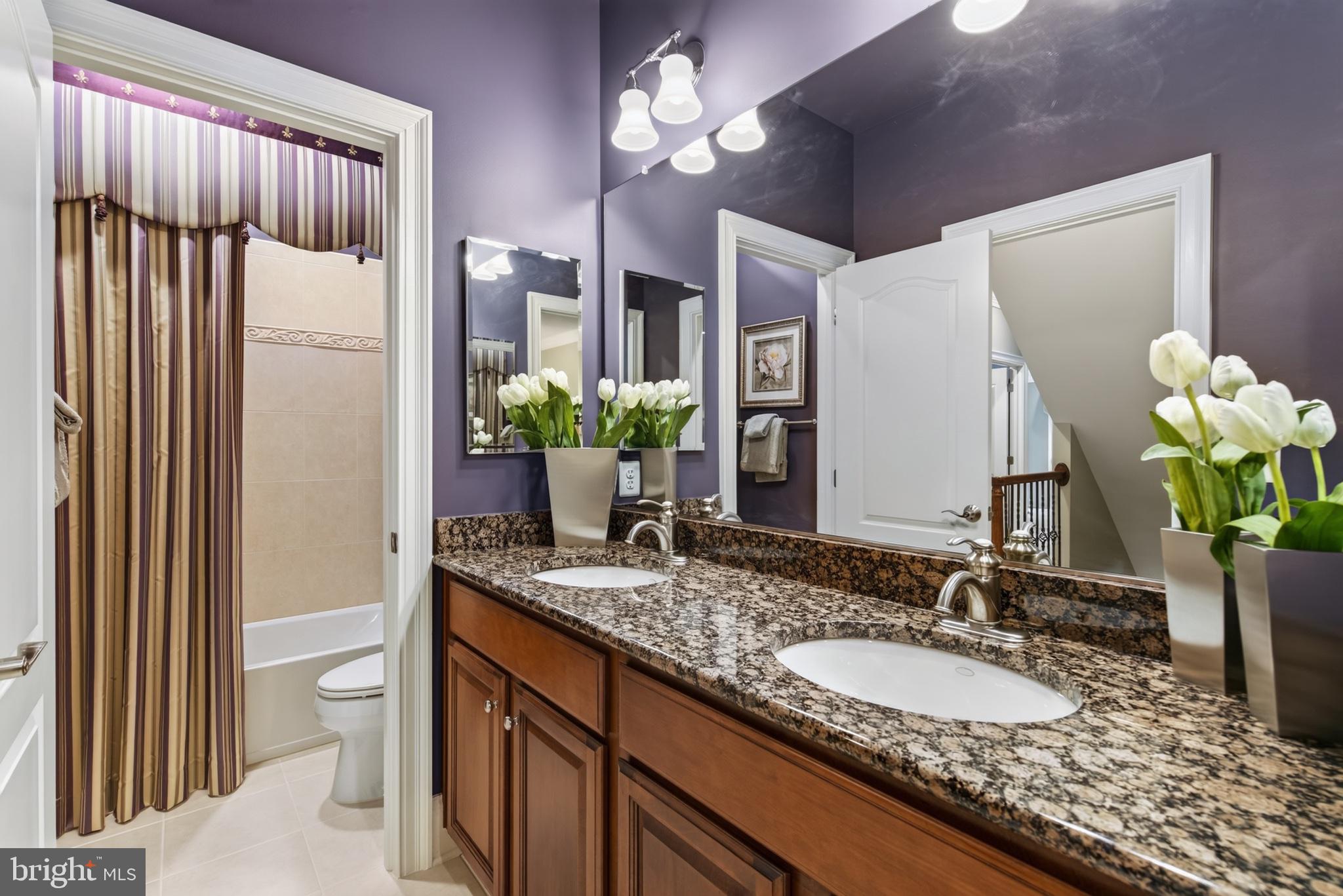 VIENNA ESTATES - Residential