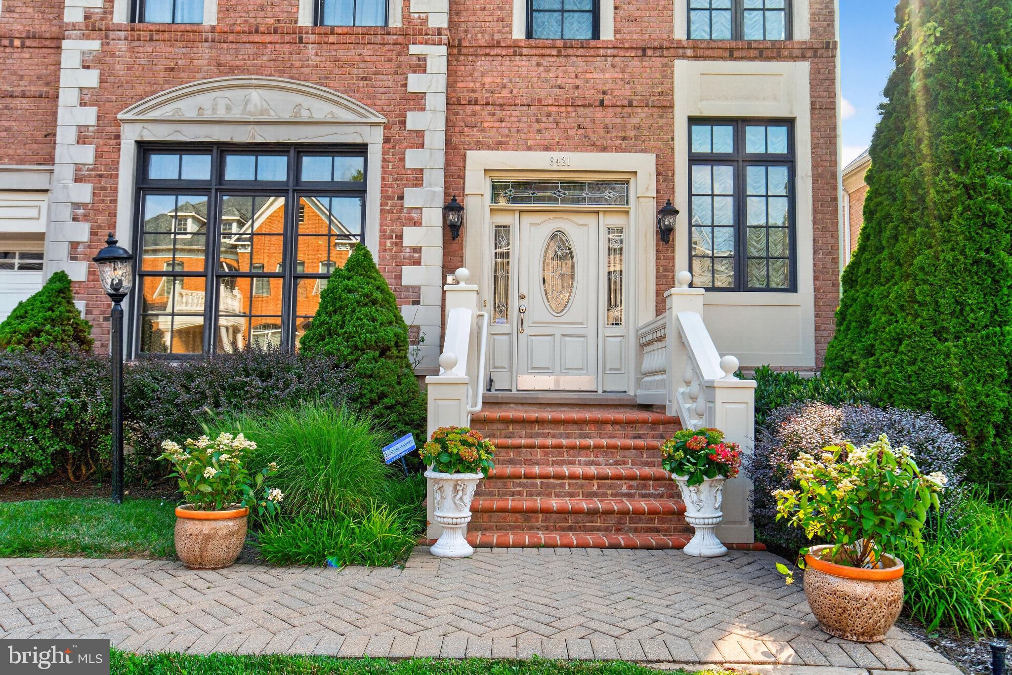 VIENNA ESTATES - Residential