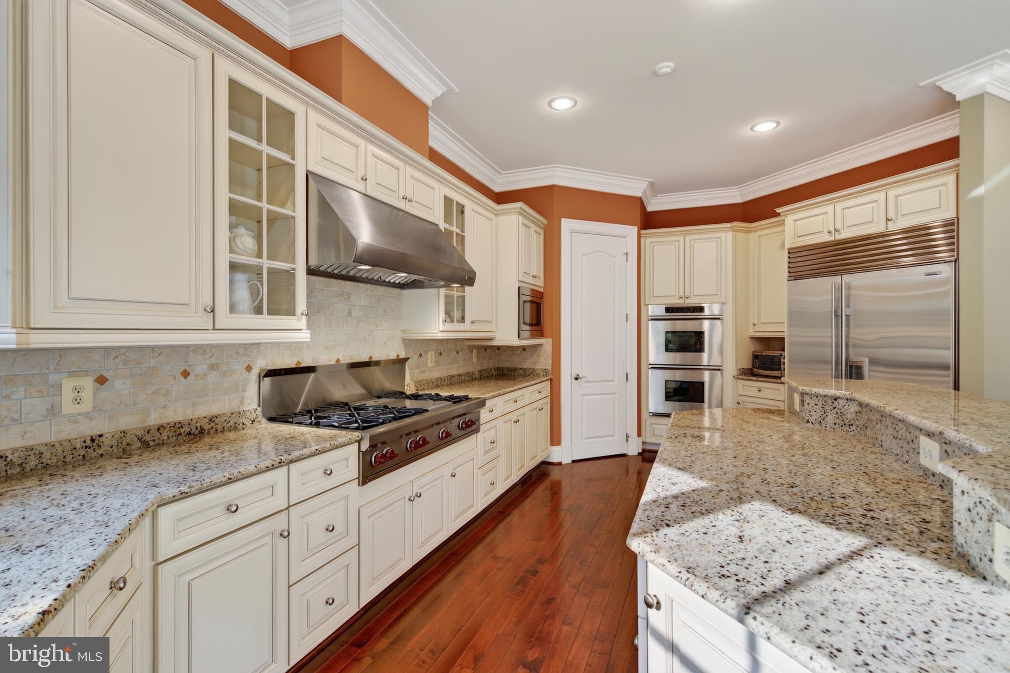 VIENNA ESTATES - Residential