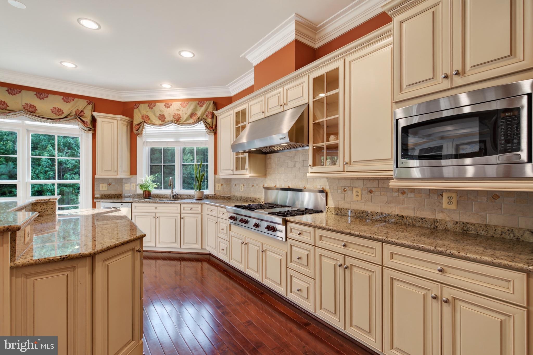 VIENNA ESTATES - Residential