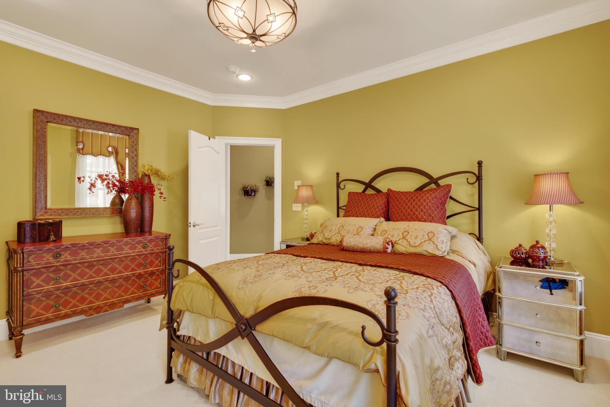 VIENNA ESTATES - Residential