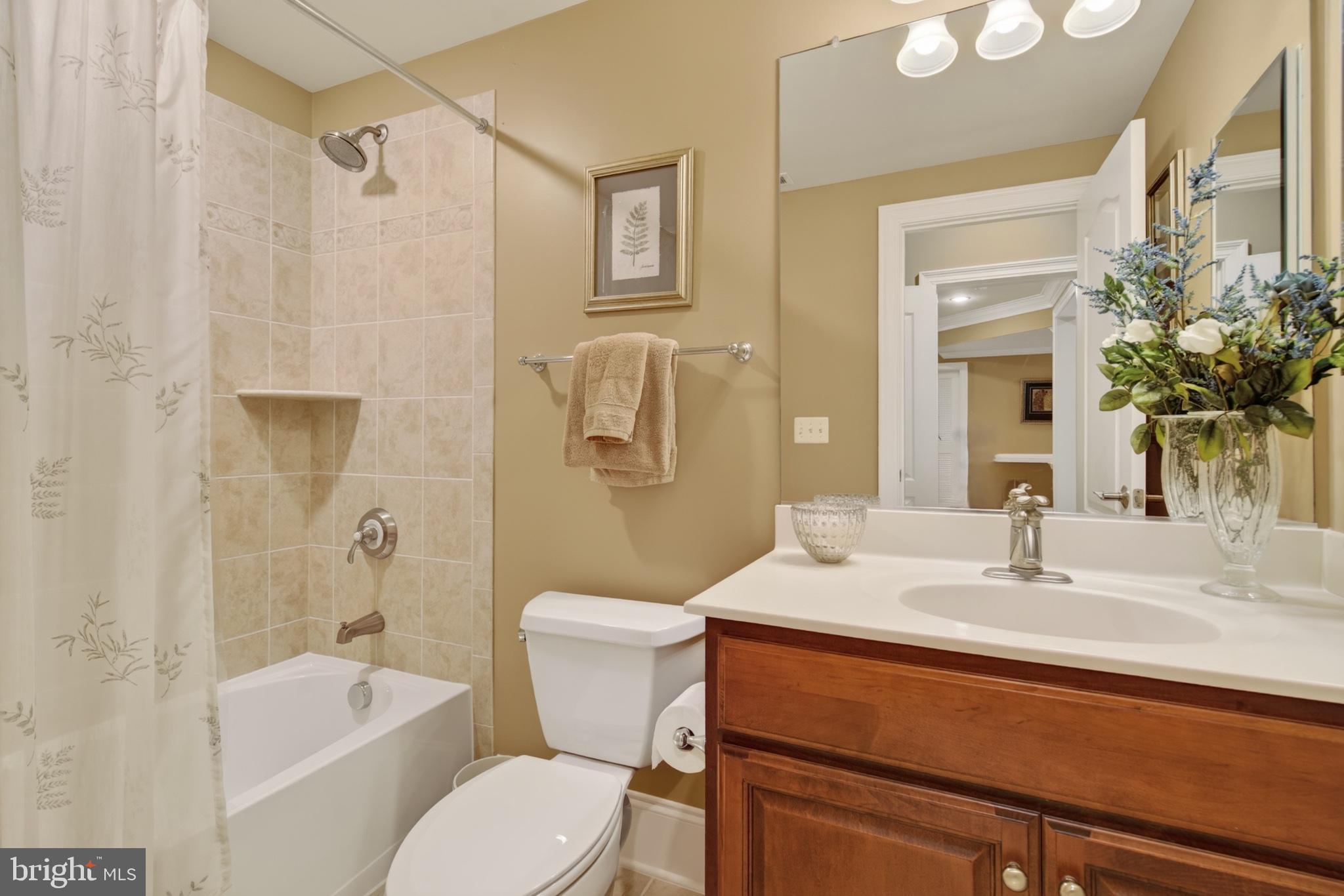 VIENNA ESTATES - Residential