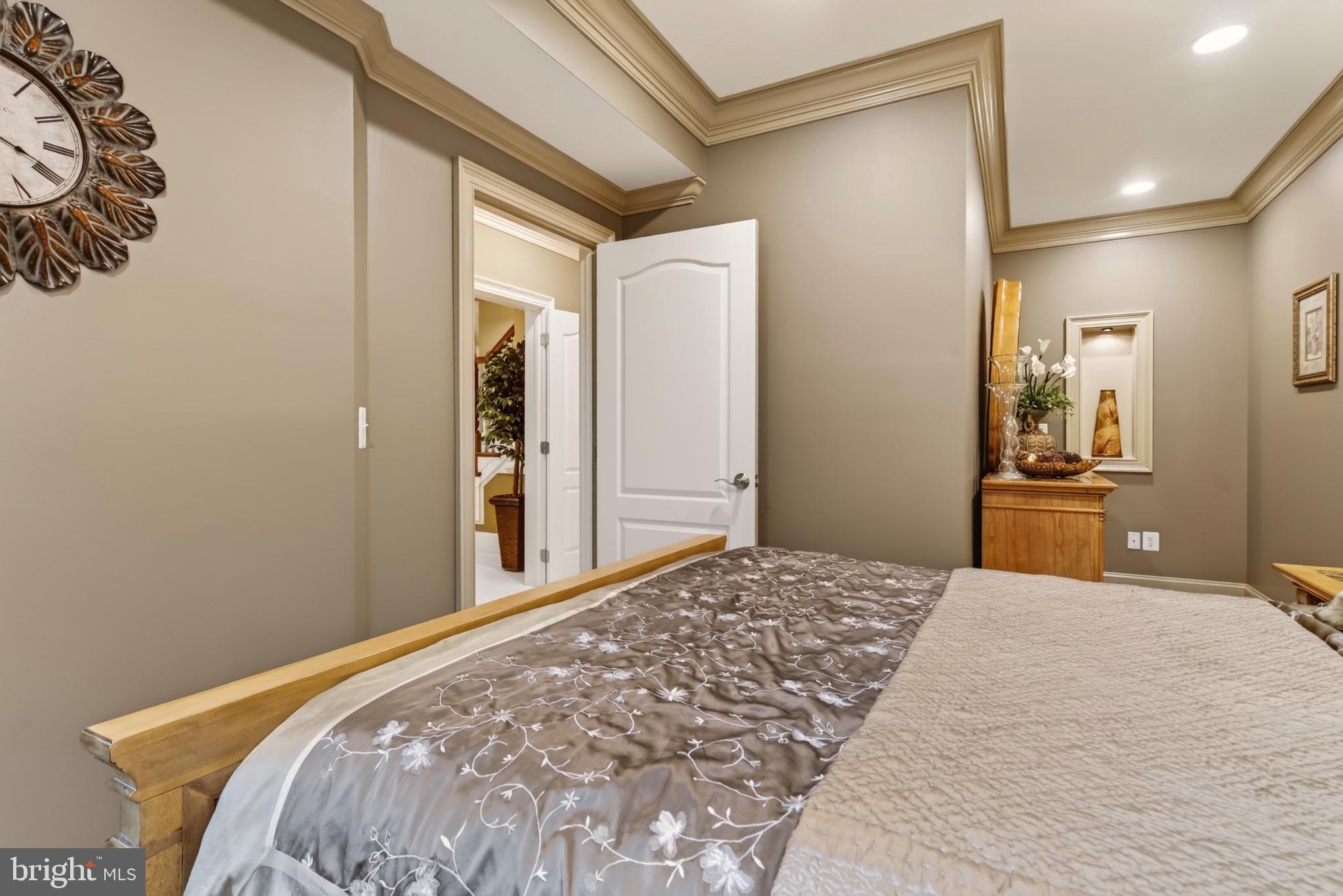 VIENNA ESTATES - Residential