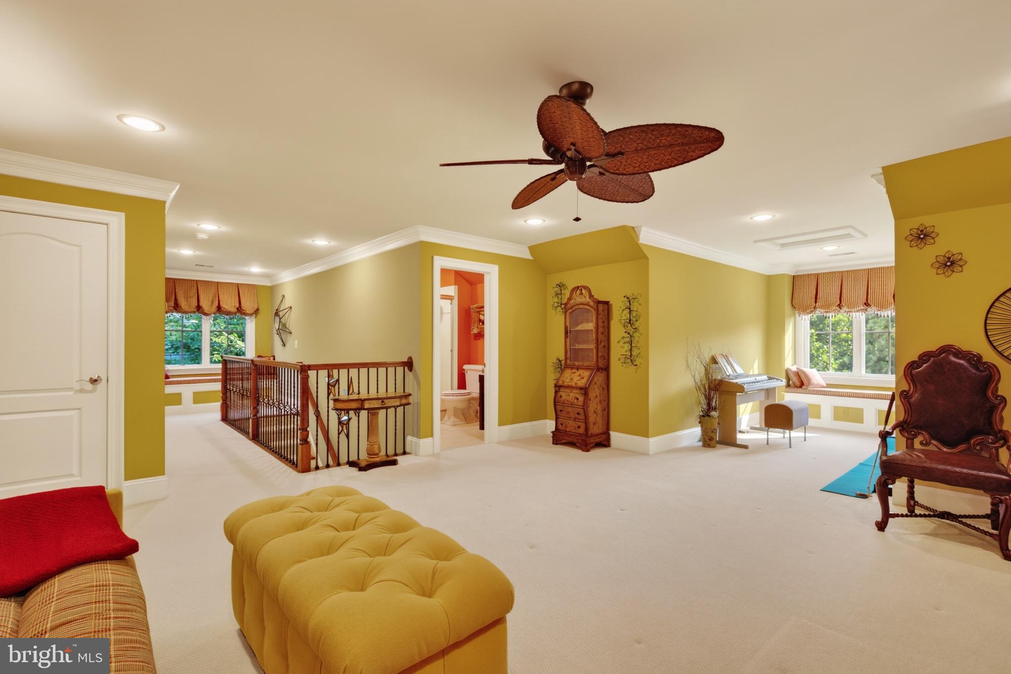 VIENNA ESTATES - Residential
