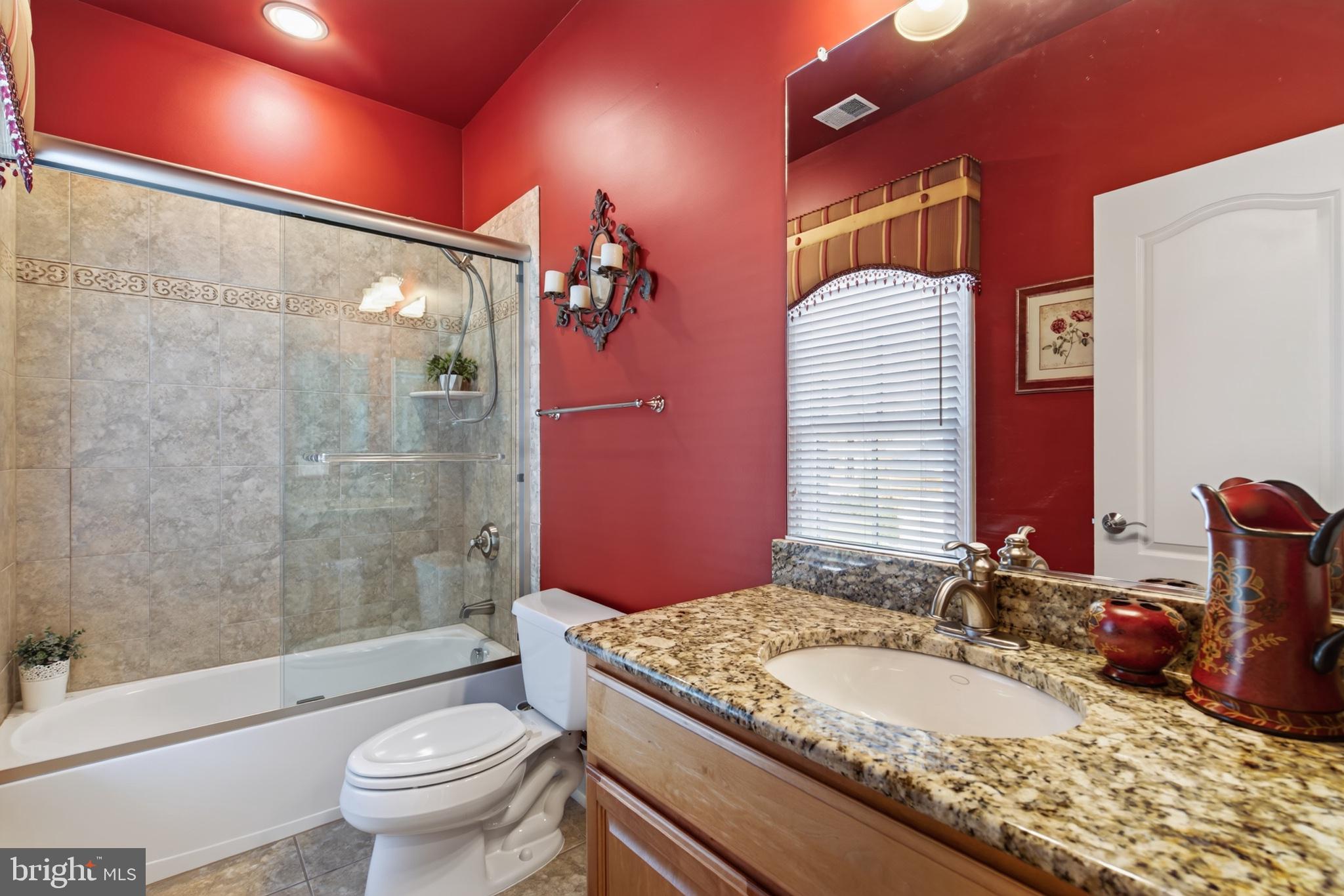 VIENNA ESTATES - Residential