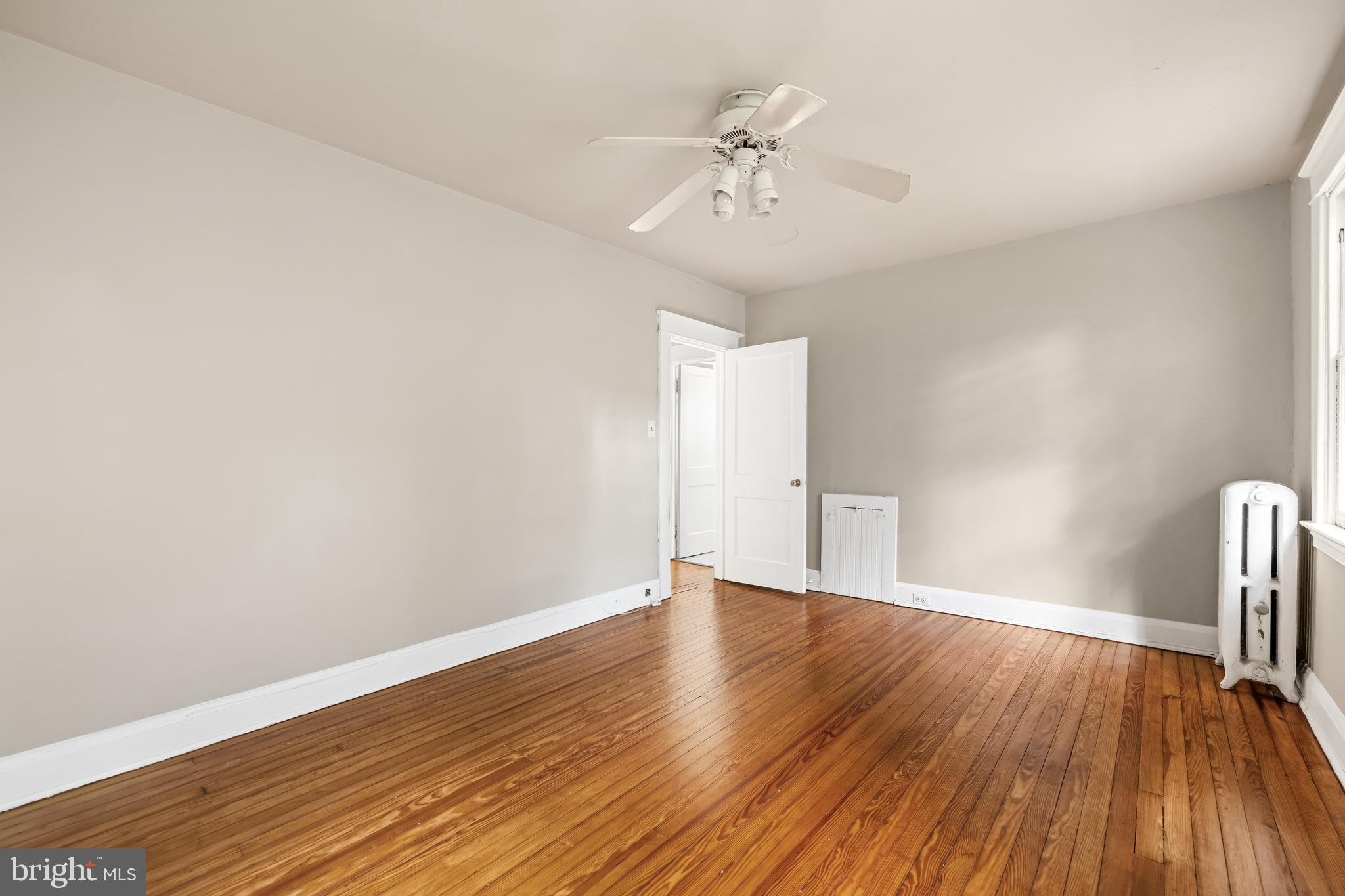 RADNOR WINSTON - Residential